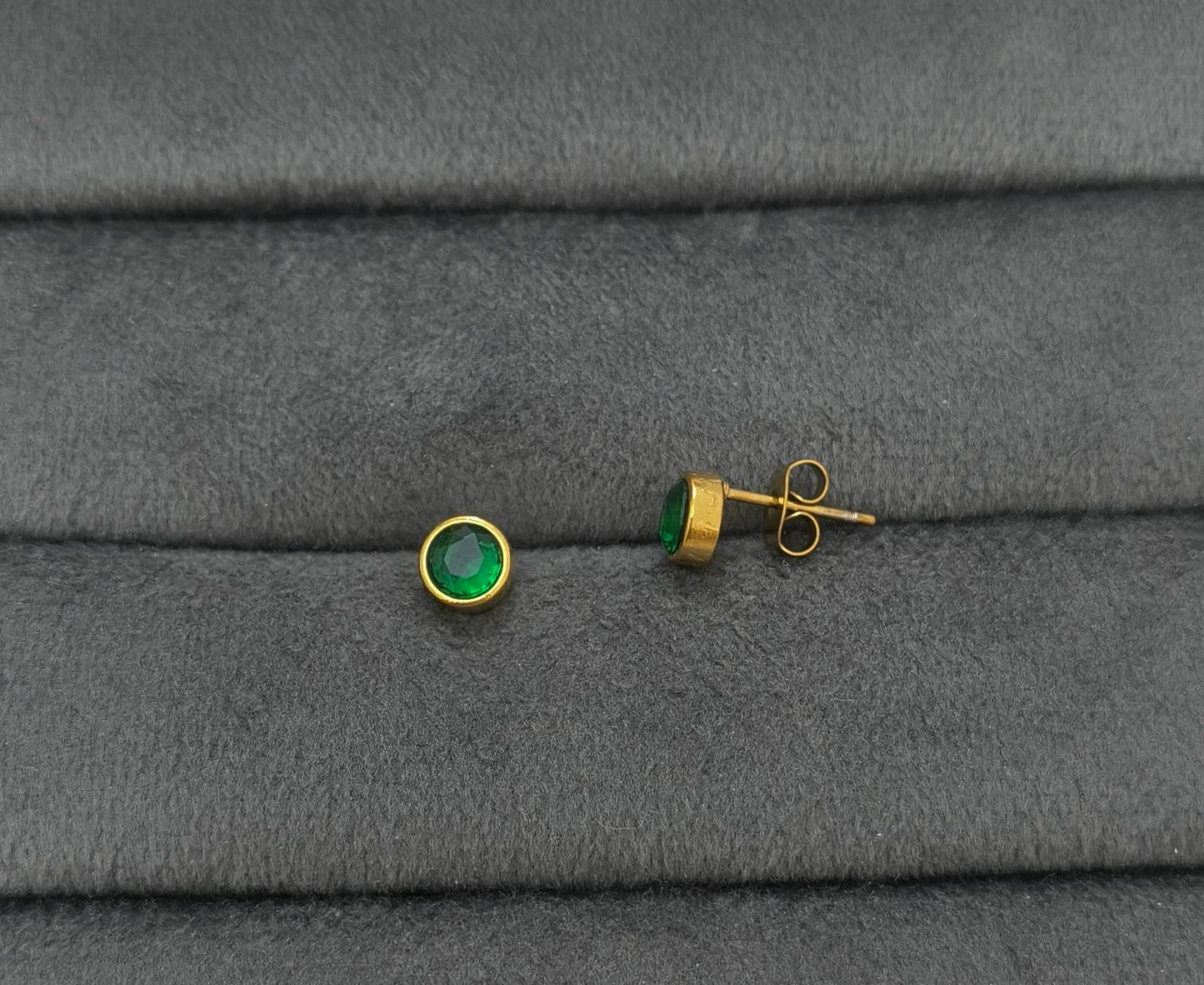 Anti Tarnish Earrings Emerald Round Stud 18K Gold Plated