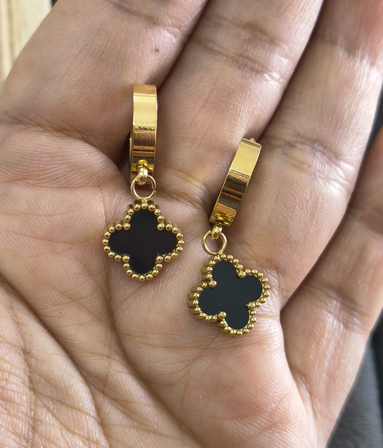 Anti Tarnish Earrings Fancy Clover Dangler 18K Gold Plated