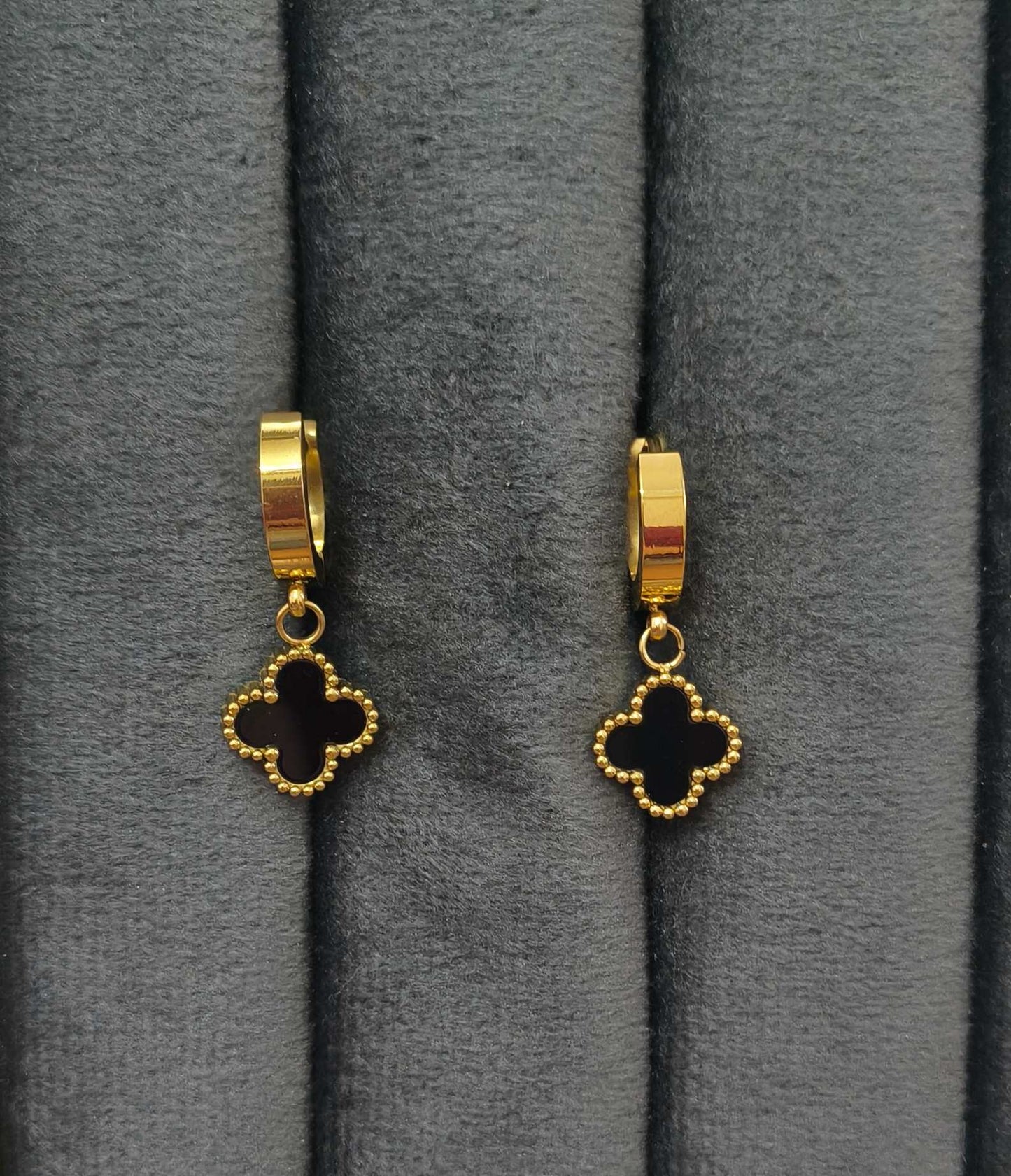 Anti Tarnish Earrings Fancy Clover Dangler 18K Gold Plated