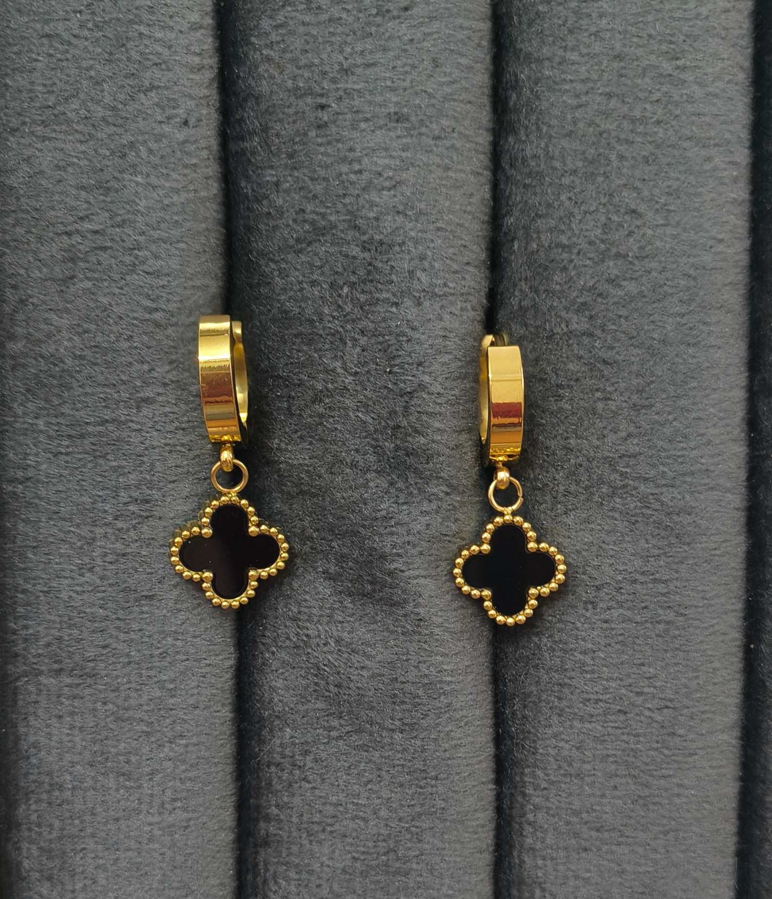 Anti Tarnish Earrings Fancy Clover Dangler 18K Gold Plated