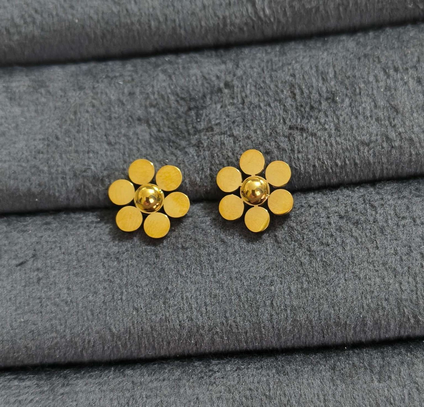Anti Tarnish Earrings Flower Stud 18K Gold Plated