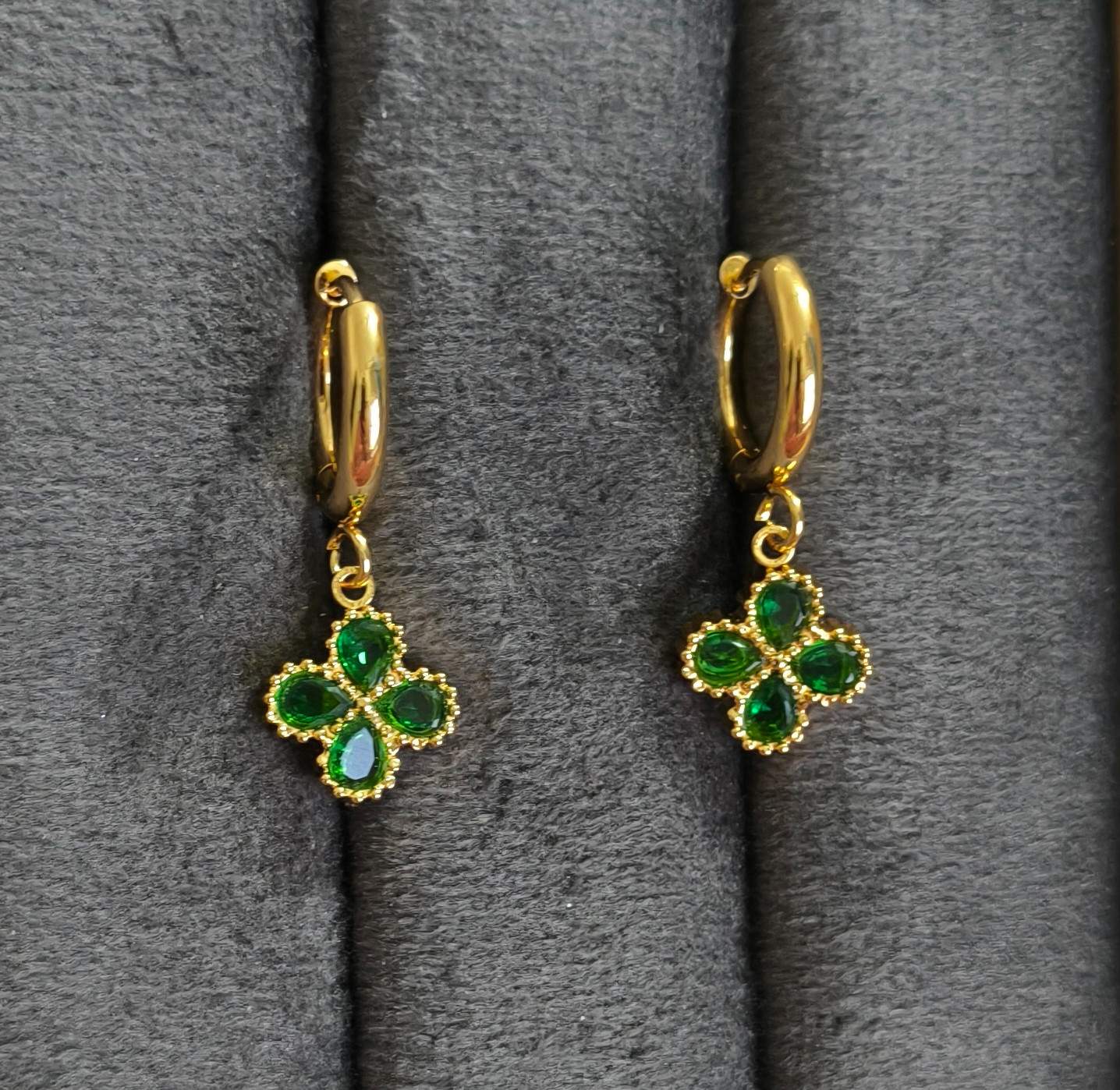 Anti Tarnish Earrings Green Clover Dangler 18K Gold Plated