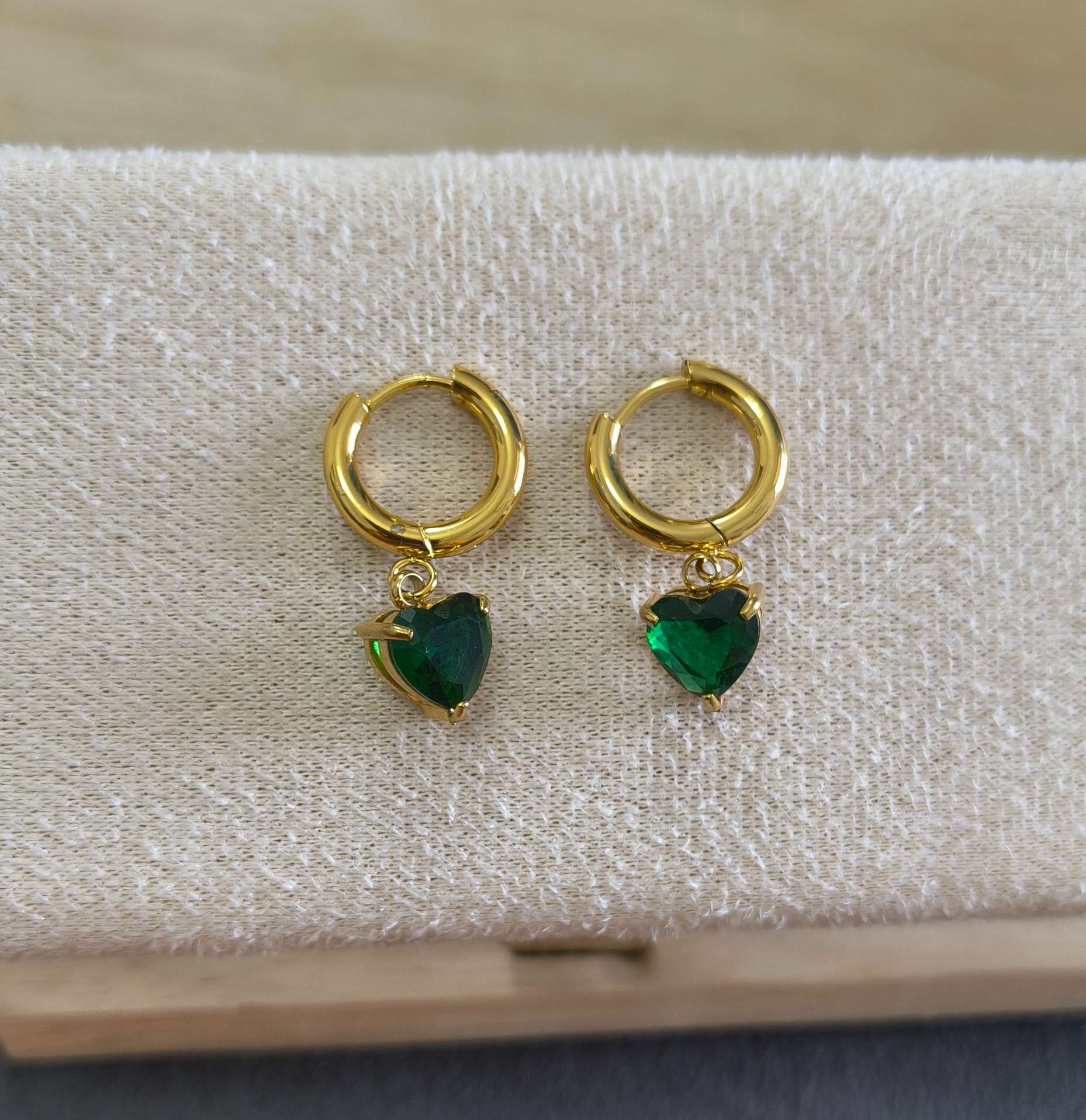 Anti Tarnish Earrings Green Heart Dangler 18K Gold Plated