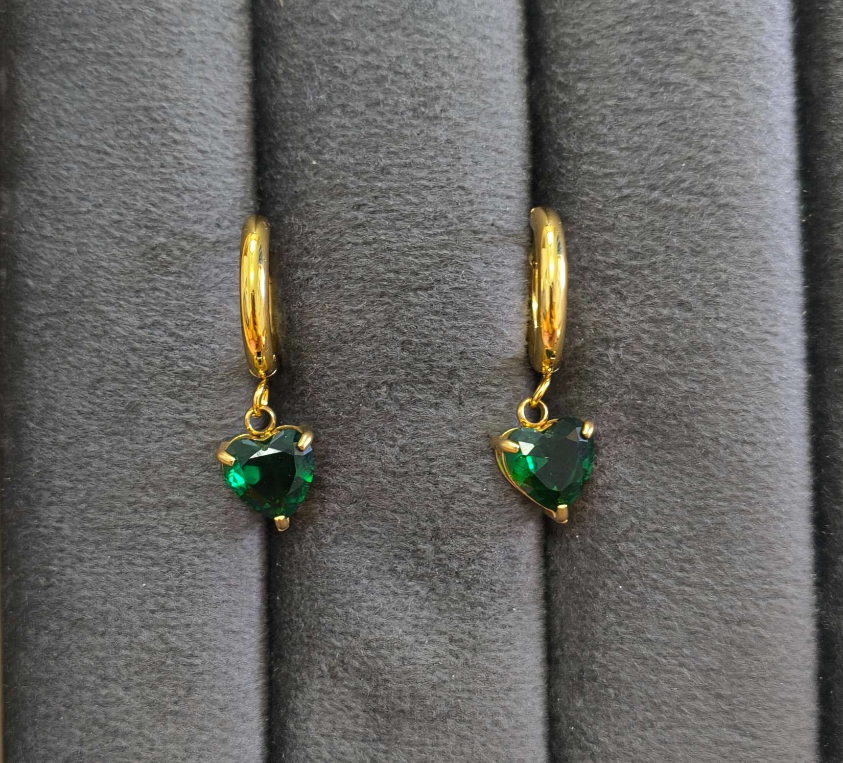 Anti Tarnish Earrings Green Heart Dangler 18K Gold Plated