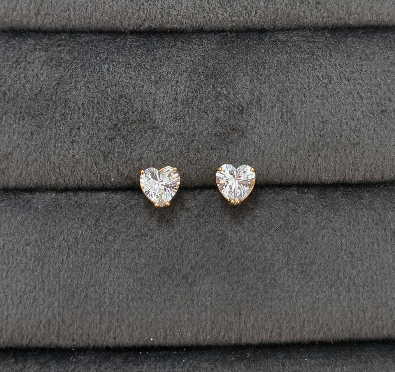 Anti Tarnish Earrings Heart Solitaire Stud 18K Gold Plated