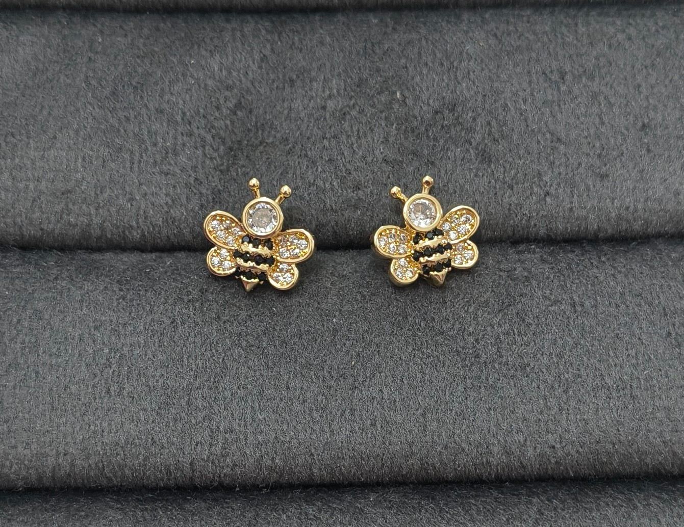 Anti Tarnish Earrings HoneyBee Stud 18K Gold Plated