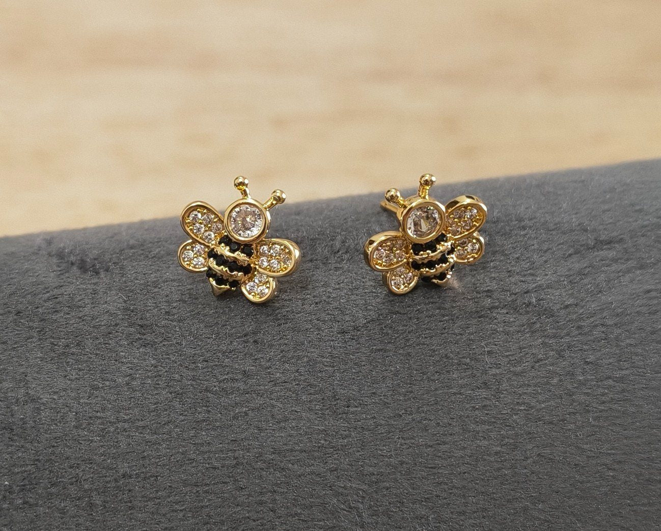 Anti Tarnish Earrings HoneyBee Stud 18K Gold Plated