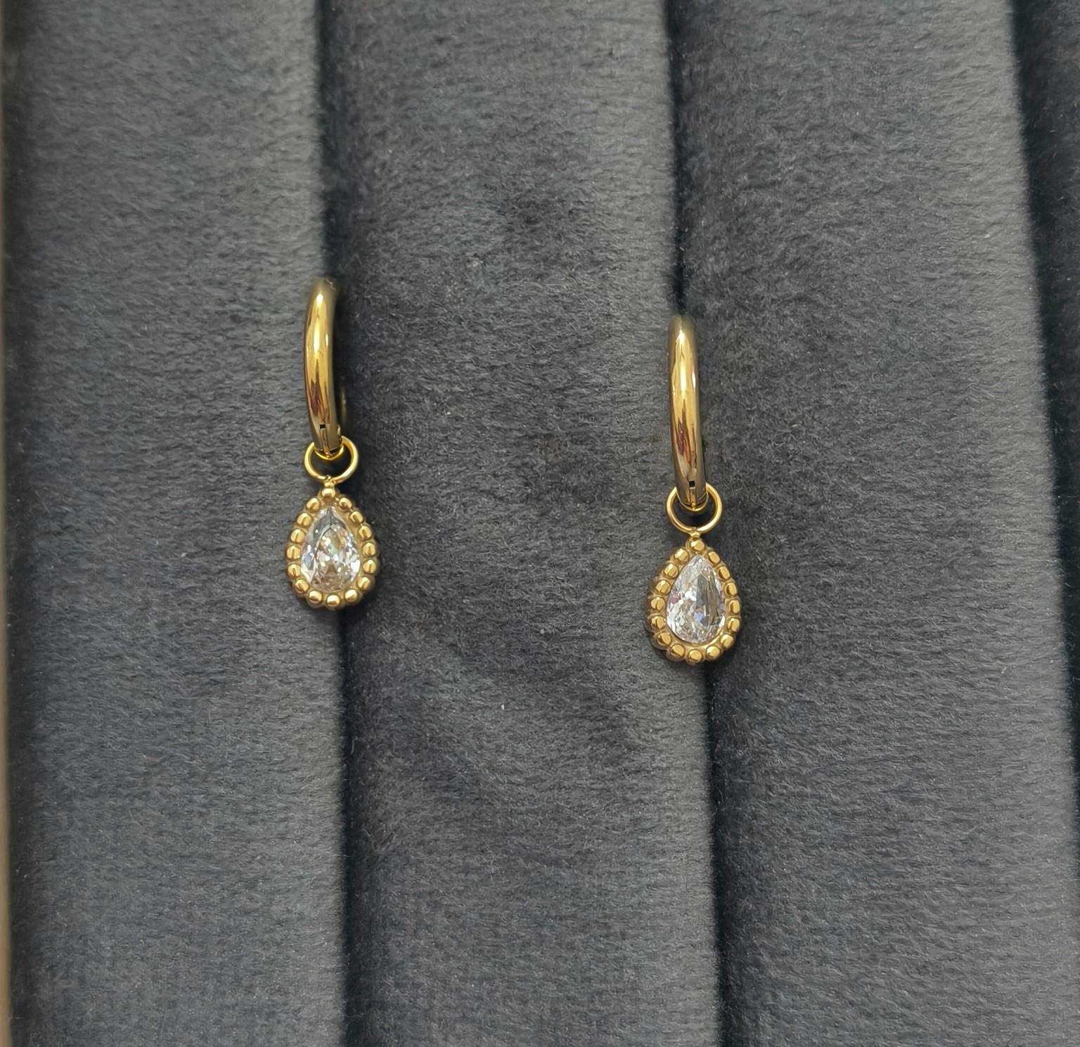 Anti Tarnish Earrings Oval Diamond Drop 18K Gold Plated
