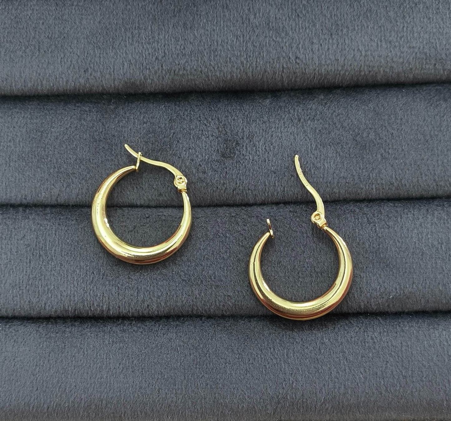 Anti Tarnish Earrings Round Hollow Hoop Bali 18K Gold Plated