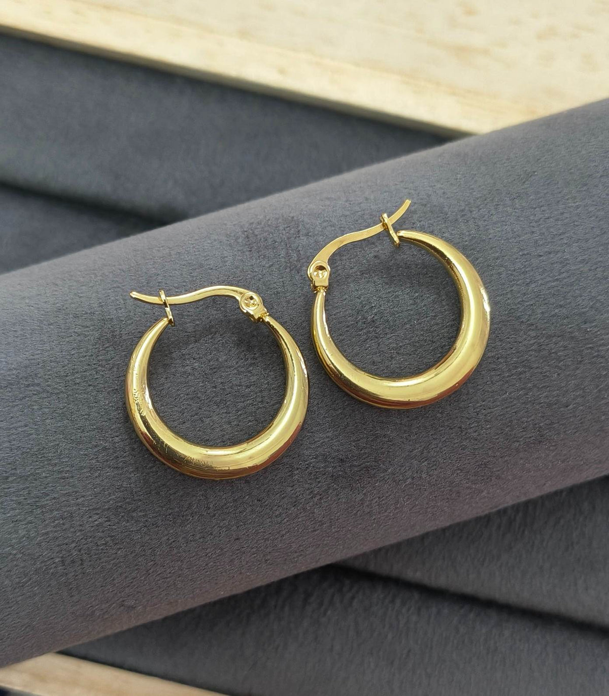 Anti Tarnish Earrings Round Hollow Hoop Bali 18K Gold Plated