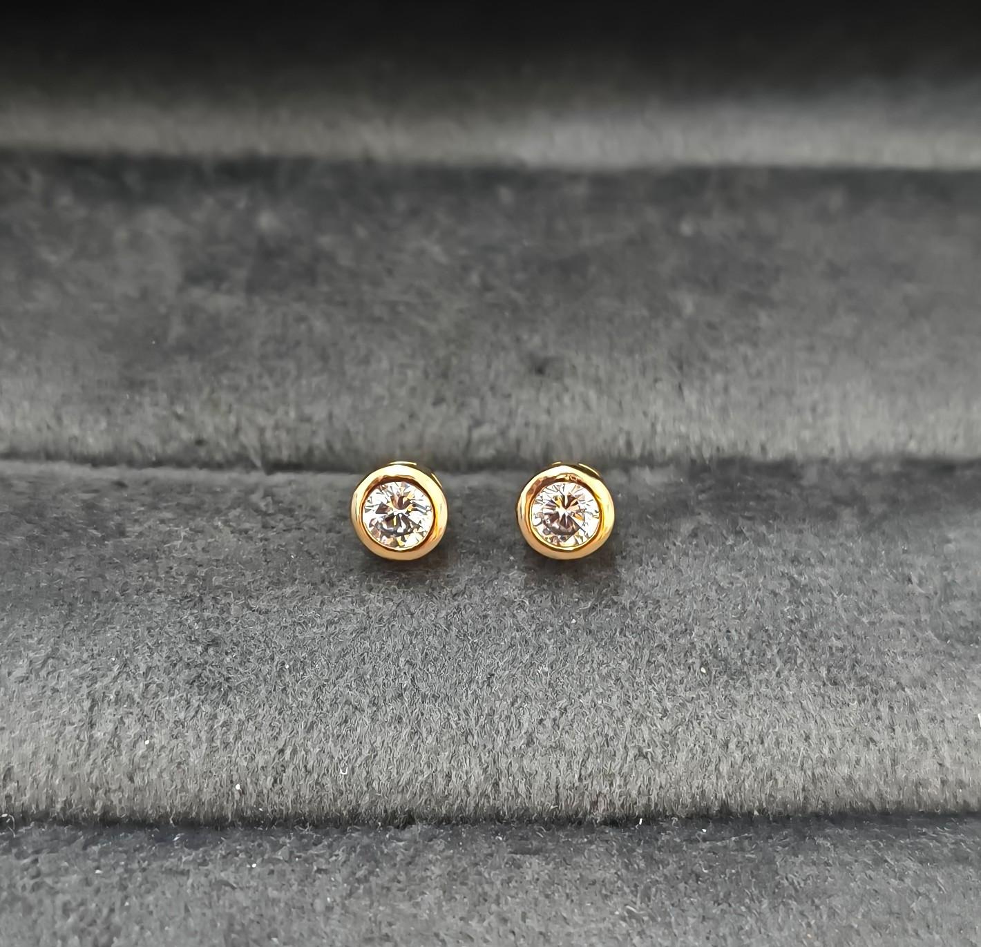 Anti Tarnish Earrings Round Solitaire Stud 18K Gold Plated