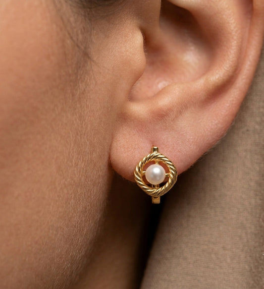 Anti Tarnish Earrings Shiny Peal Hoop 18K Gold Plated