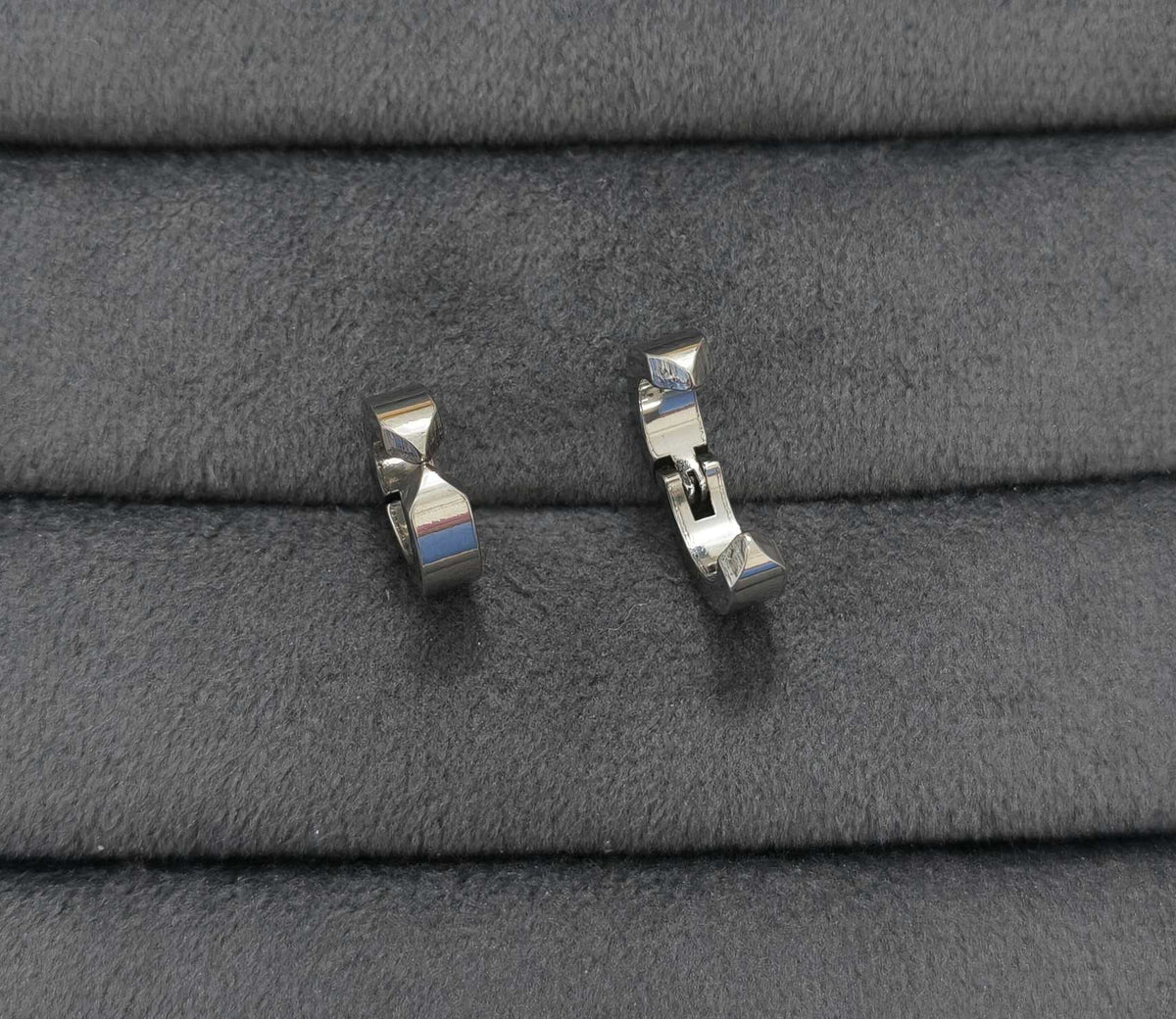 Anti Tarnish Earrings Unisex Non Piercing Silver Hoop