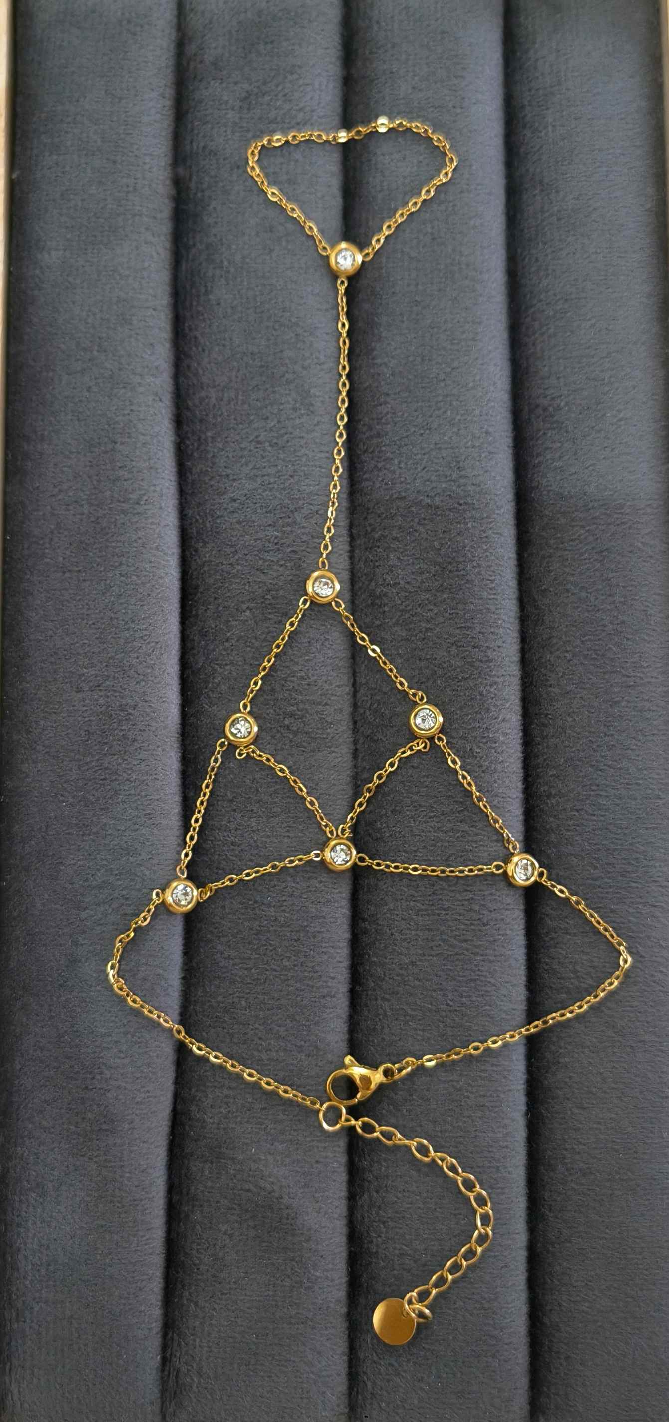 Anti Tarnish Elegant Hand Chain Bracelet 18K Gold Plated