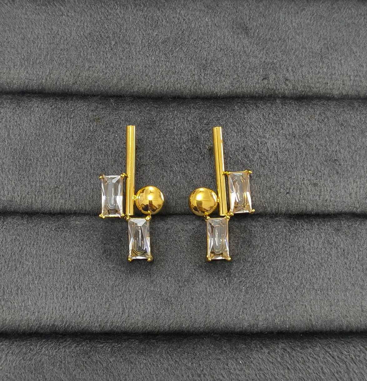 Anti Tarnish Elegant Party Stud Earrings 18K Gold Plated
