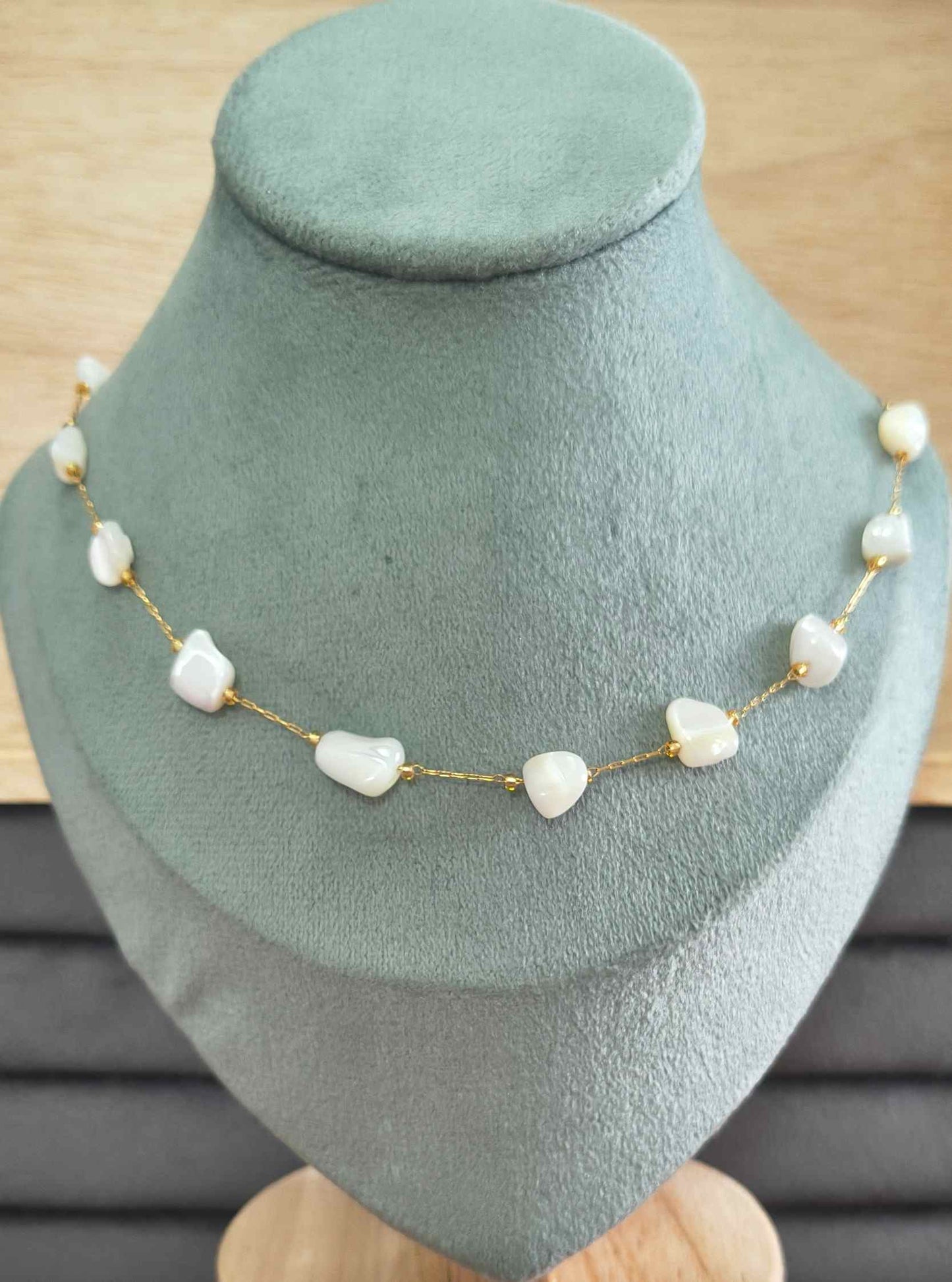 Anti Tarnish Elegant White Stone Necklace 18K Gold Plated