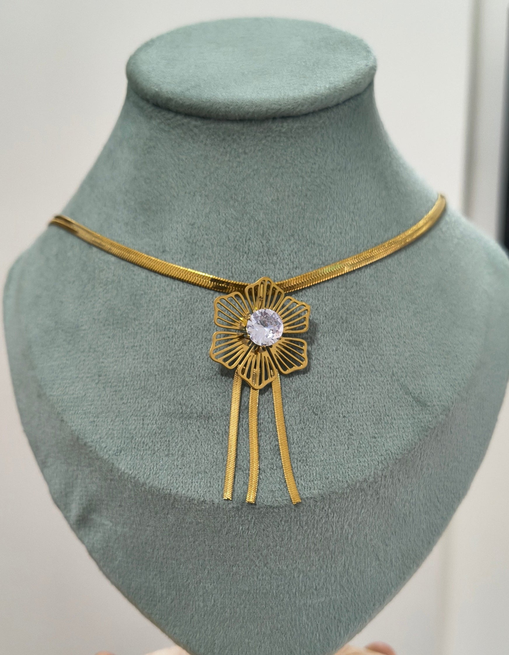 Anti Tarnish Floral Necklace Earring Combo Set 18K Gold Plated