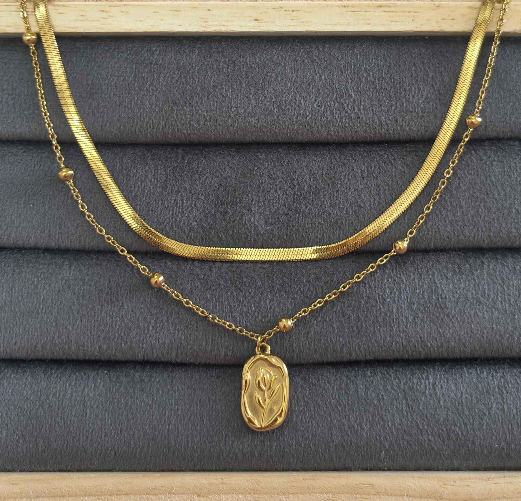 Anti Tarnish Floral Pendant Layered Necklace 18K Gold Plated