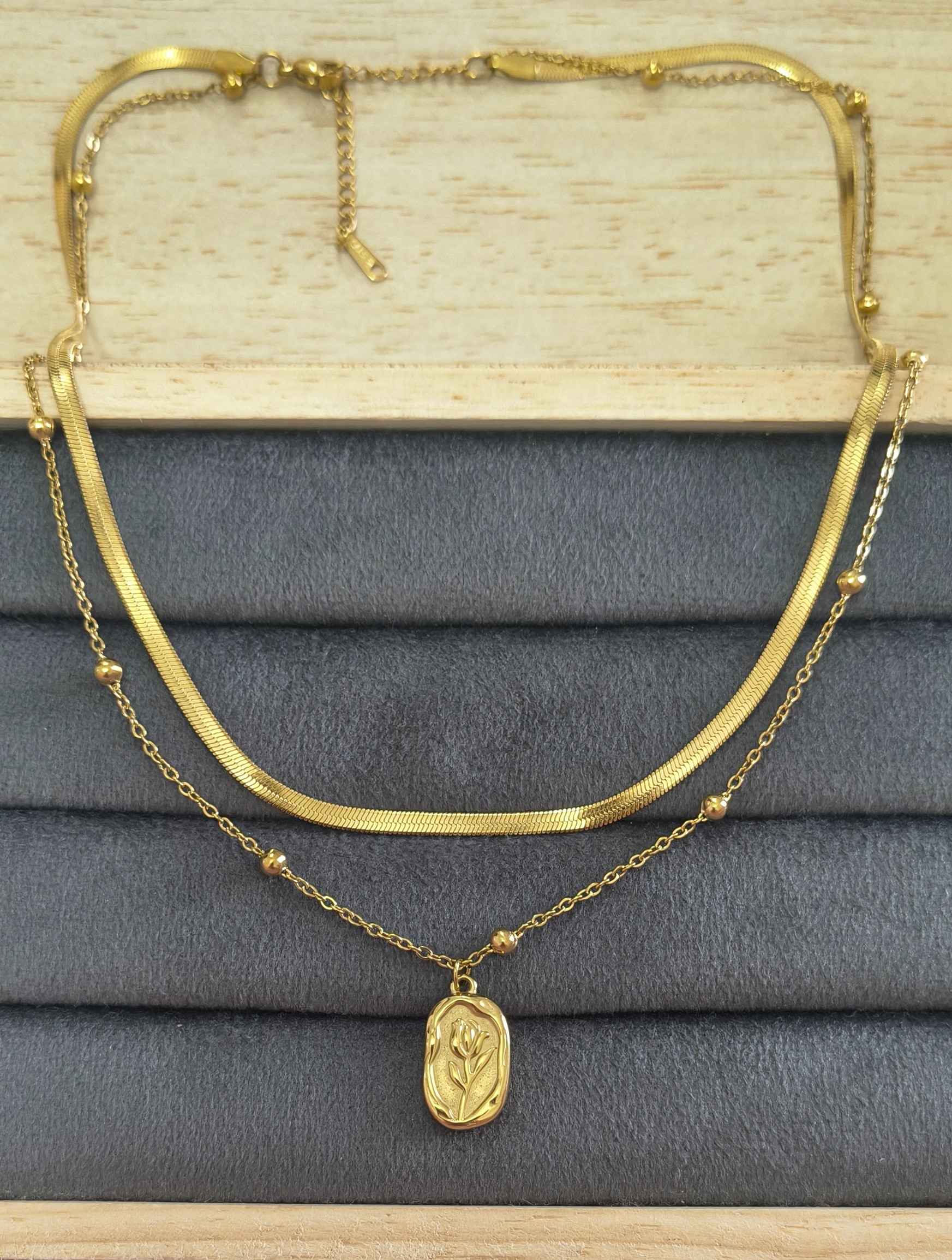 Anti Tarnish Floral Pendant Layered Necklace 18K Gold Plated