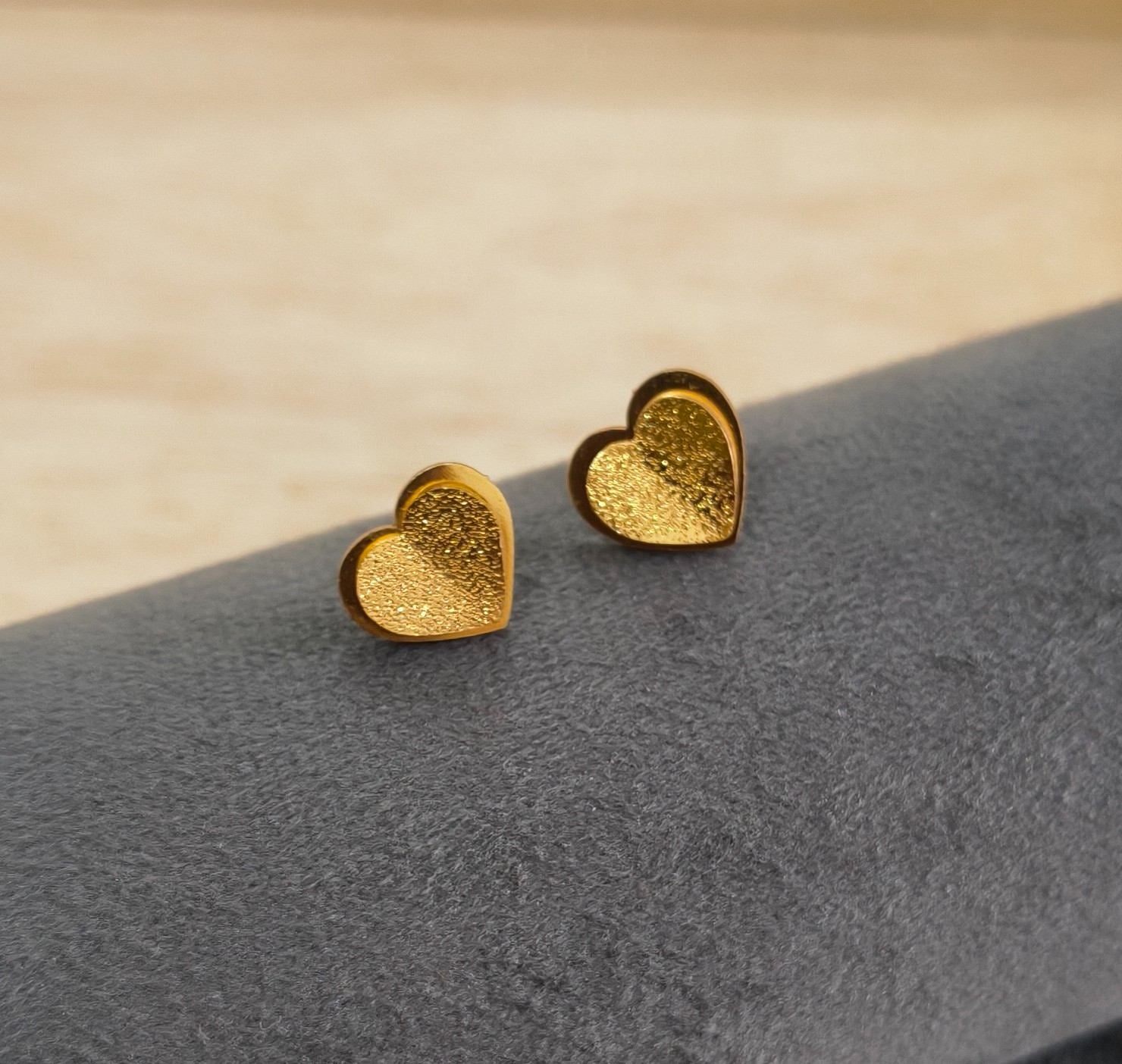 Anti Tarnish Glaze Heart Studs 18K Gold Plated