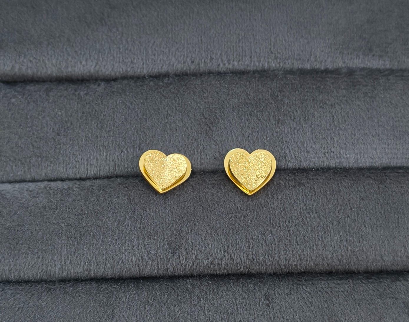 Anti Tarnish Glaze Heart Studs 18K Gold Plated