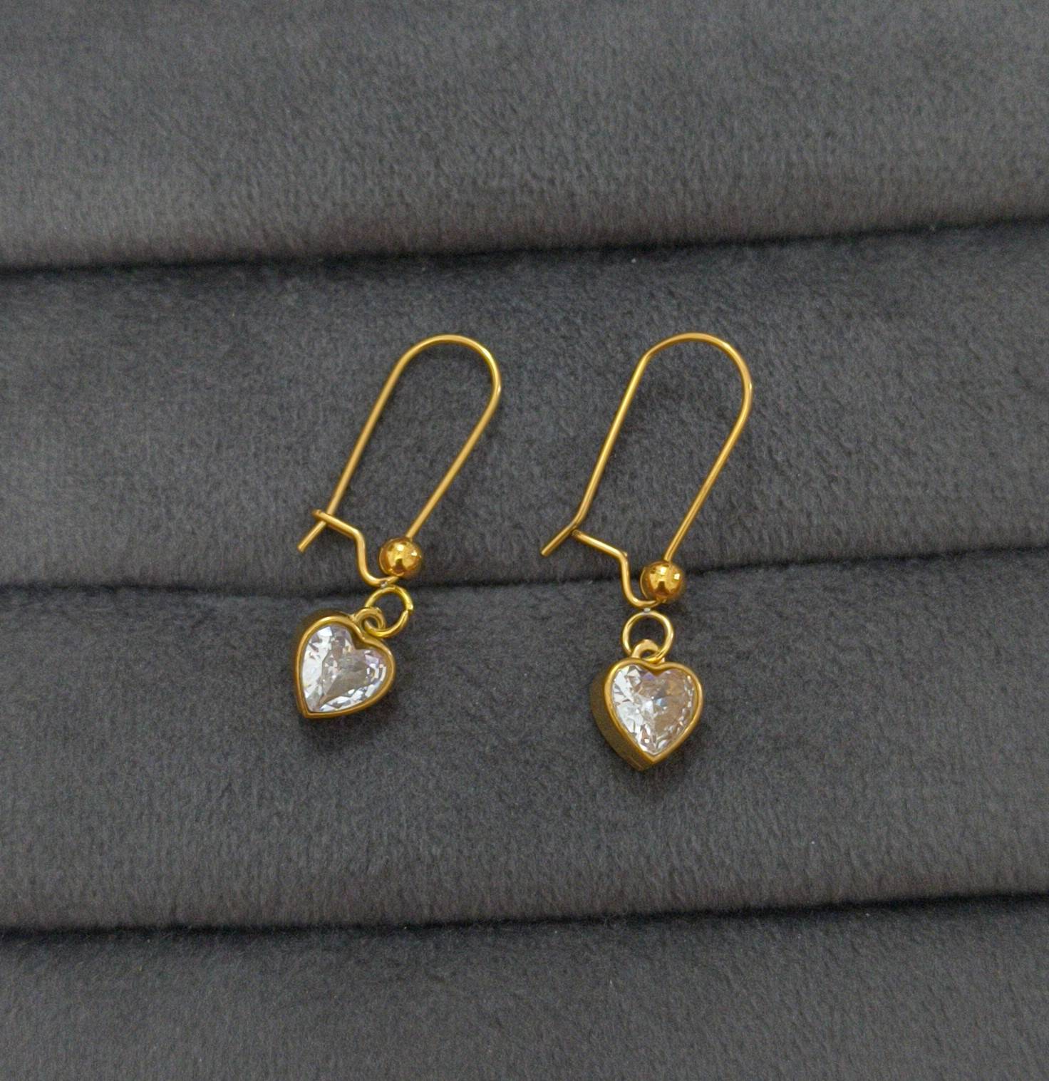 Anti Tarnish Gold Heart Dangle Earrings 18K Gold Plated