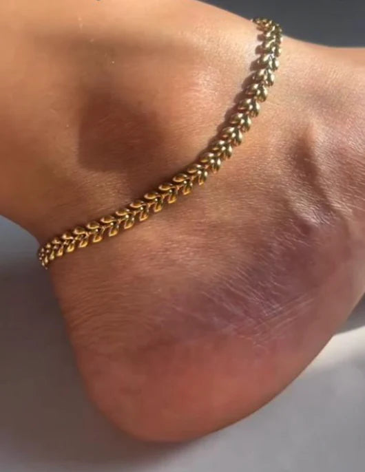Anti Tarnish Golden Leaf Chain Anklet 18K Gold Plated