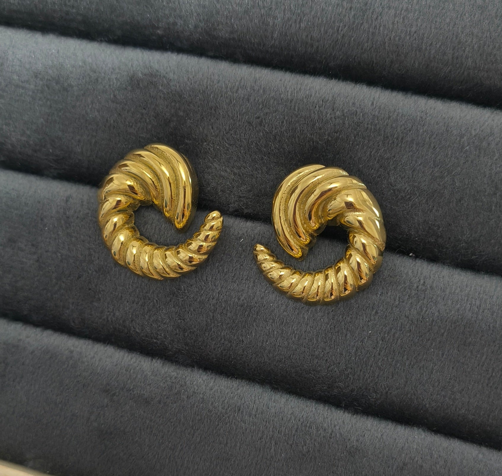 Anti Tarnish Golden Spiral Stud Earrings 18K Gold Plated