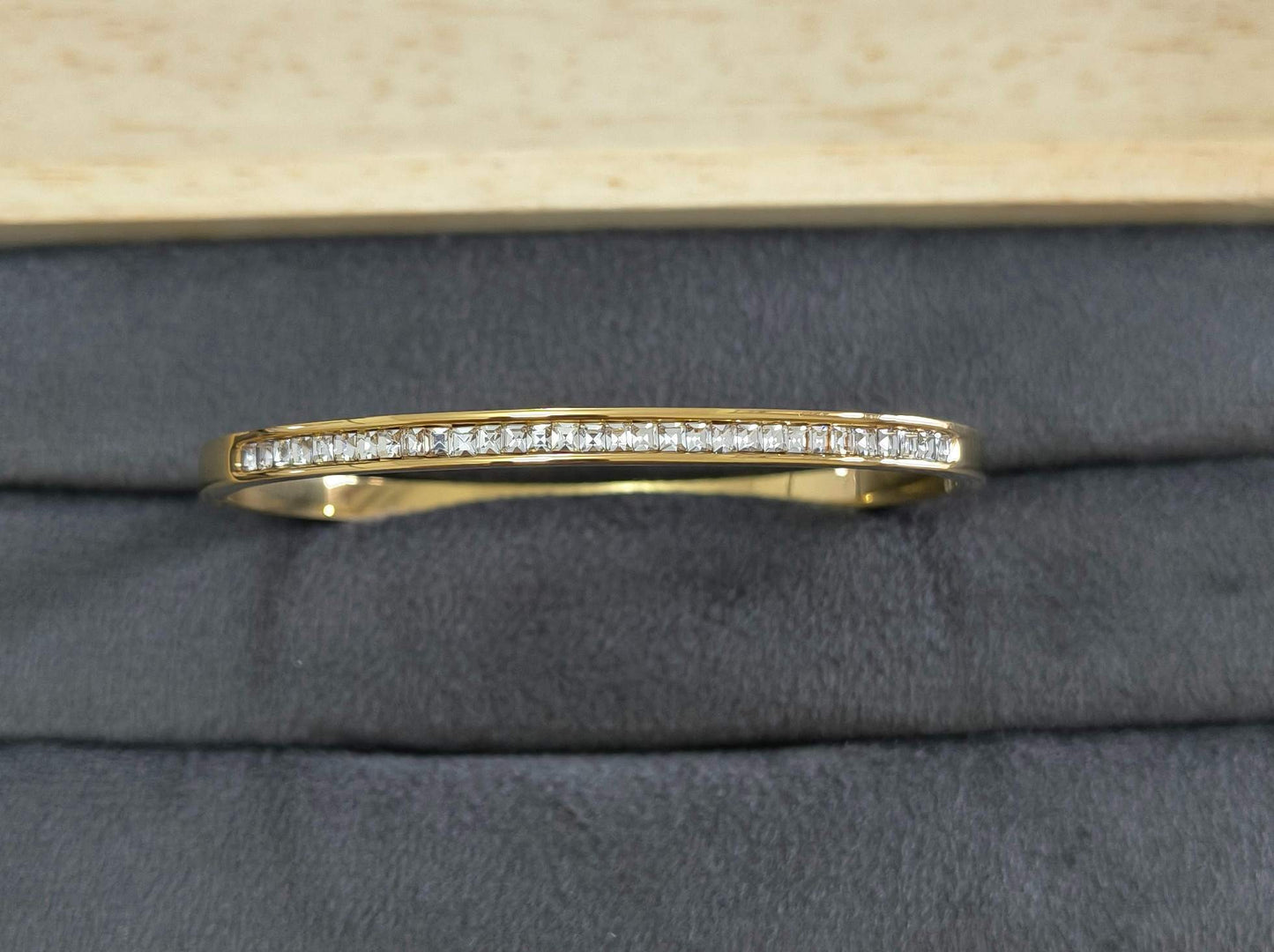 Anti Tarnish Line Of Stone Bracelet 18K Gold Plated