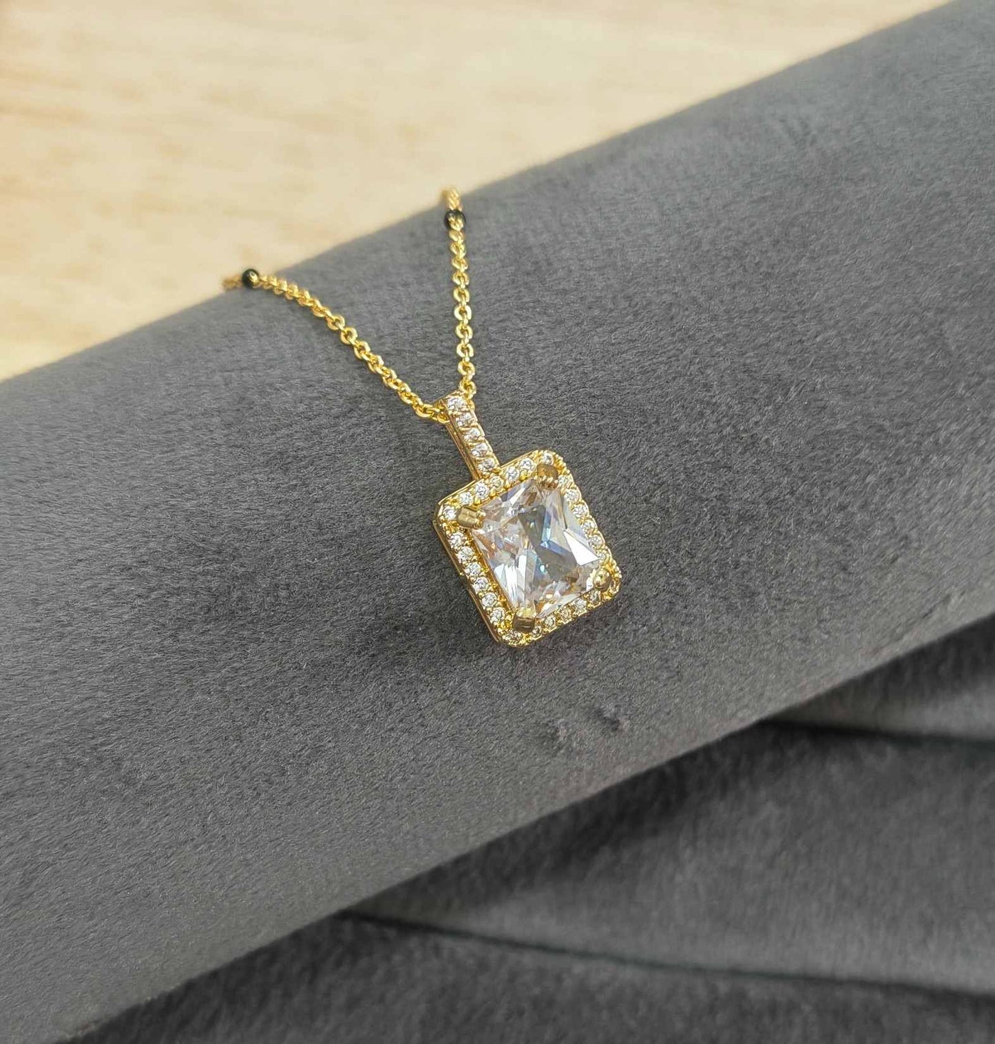 Anti Tarnish Mangalsutra Rectangular Stone Pendant 18K Gold
