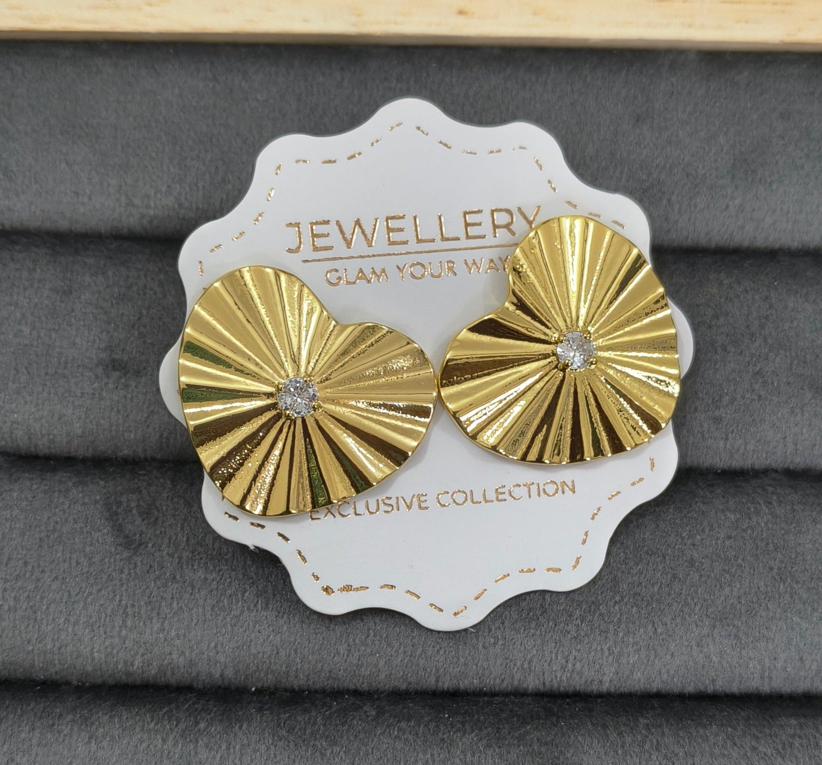 Anti Tarnish Moissanite Heart Studs Earrings 18K Gold Plated