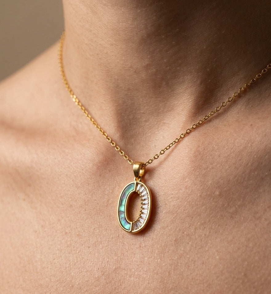 Anti Tarnish Necklace Acrylic Pendant 18K Gold Plated