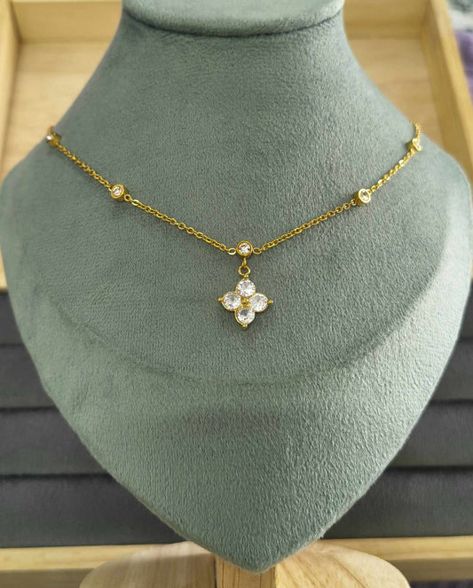 Anti Tarnish Necklace Diamond Floral Chain 18K Gold Plated