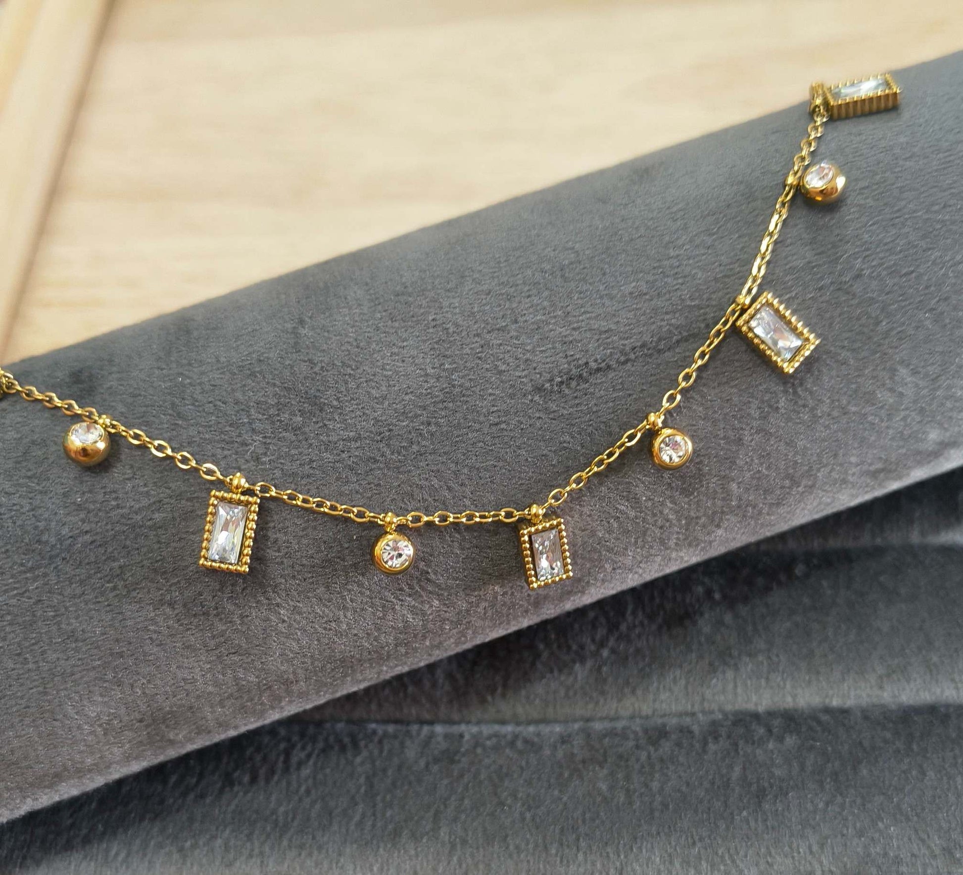 Anti Tarnish Necklace Geometric Drop Charms 18K Gold Plated