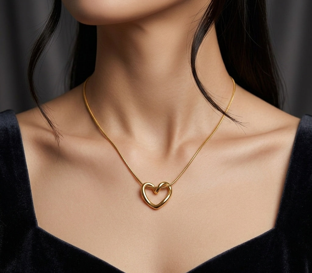Anti Tarnish Necklace Hollow Heart Pendant 18K Gold Plated