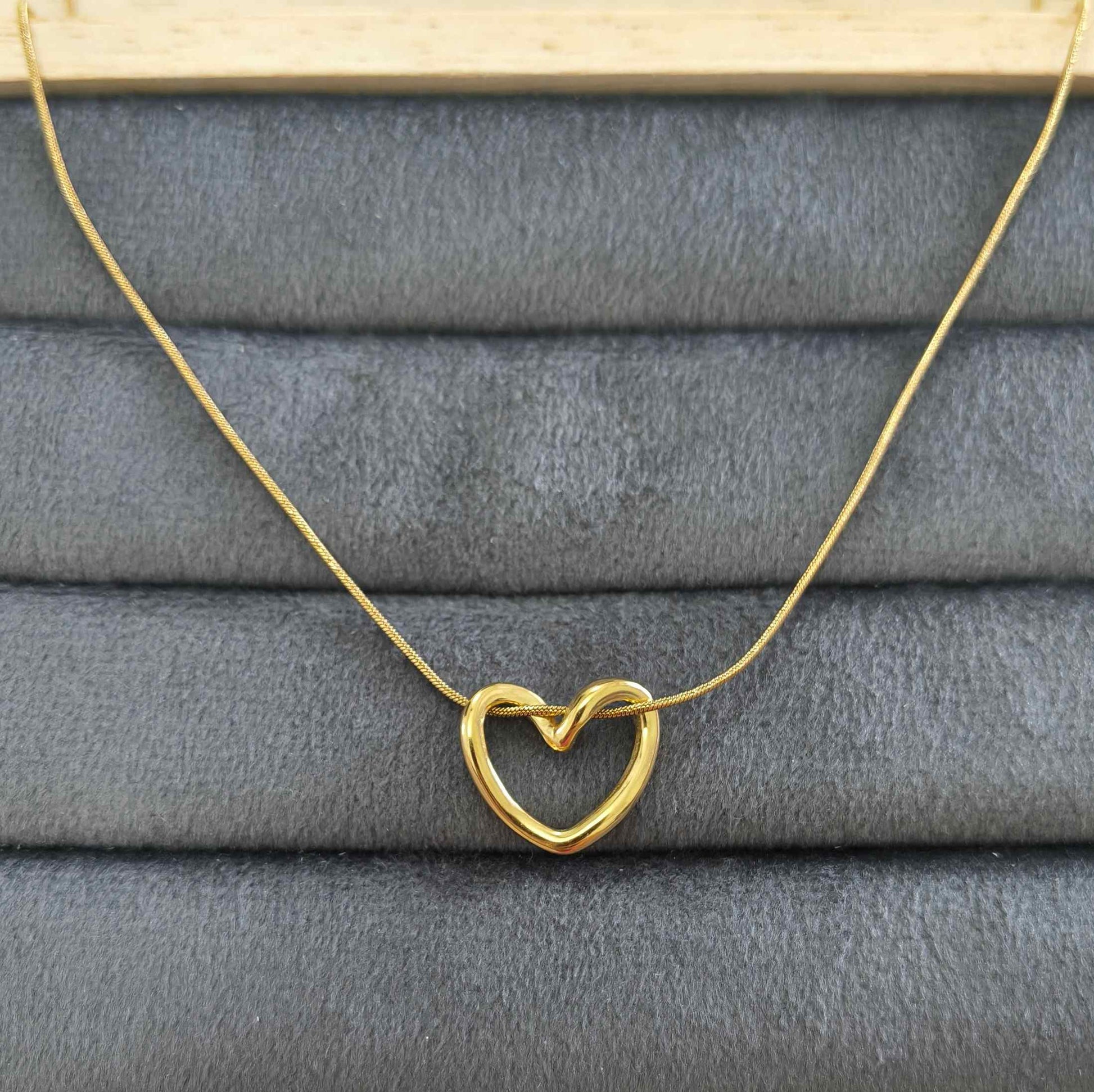 Anti Tarnish Necklace Hollow Heart Pendant 18K Gold Plated