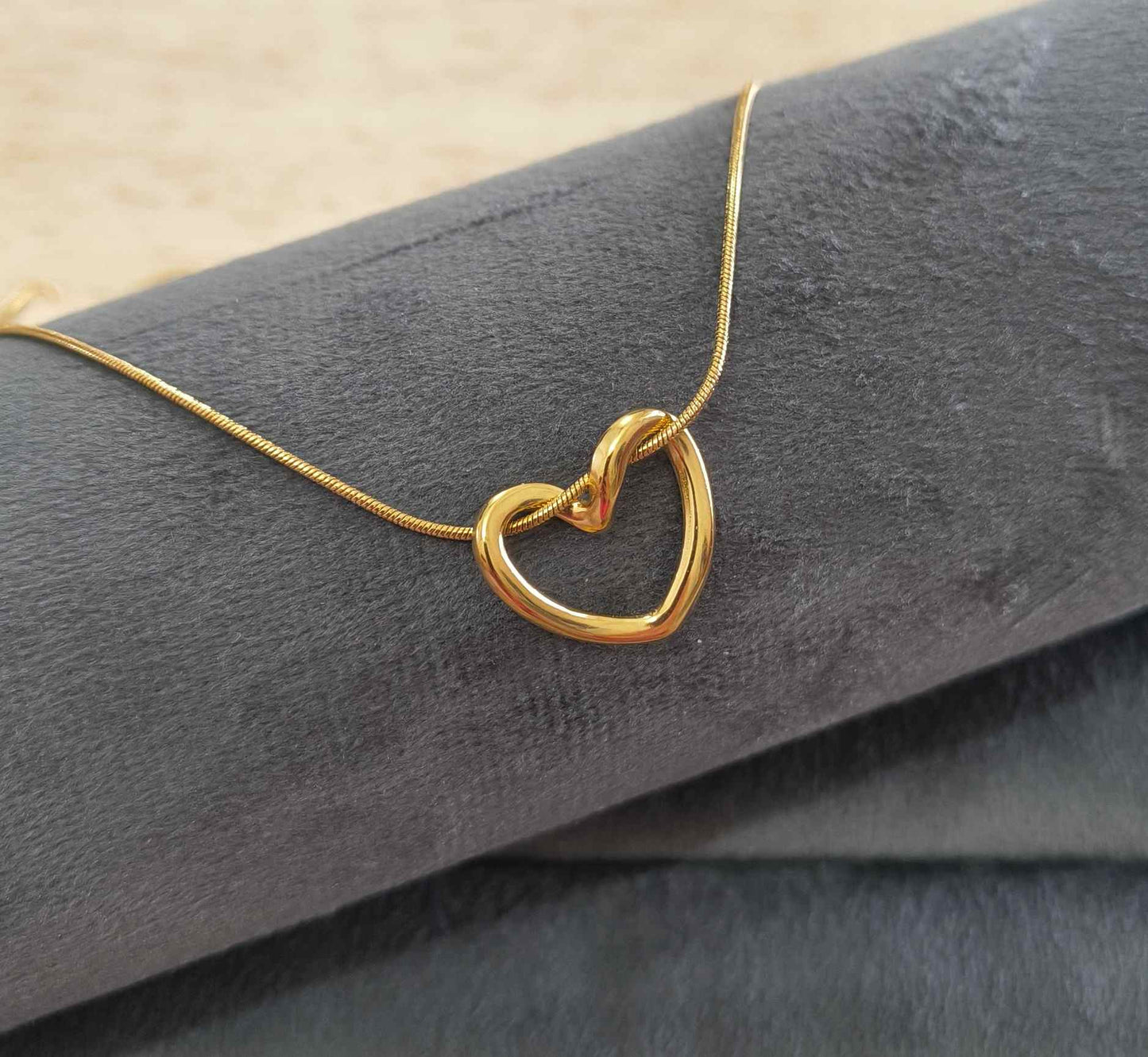 Anti Tarnish Necklace Hollow Heart Pendant 18K Gold Plated