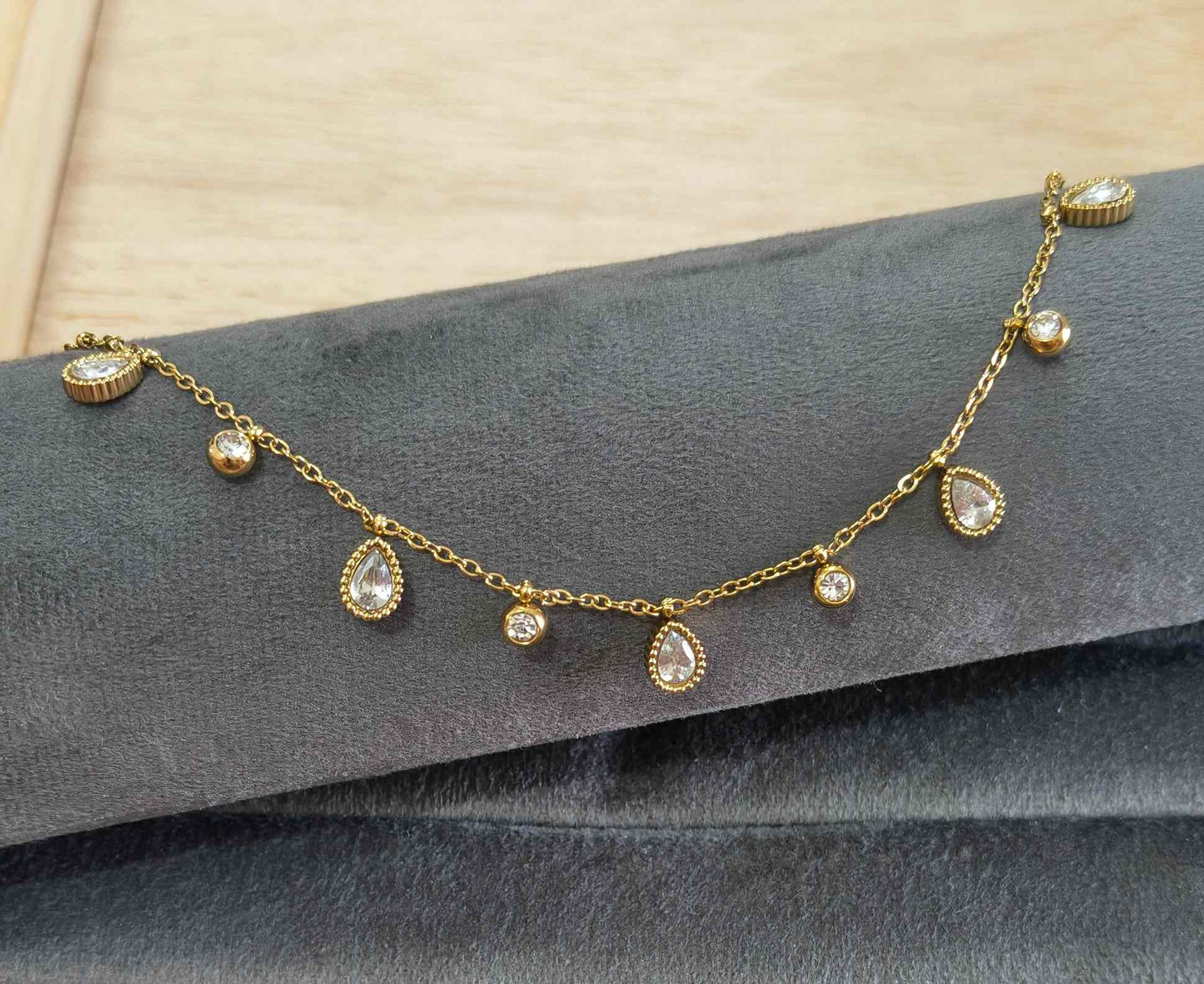 Anti Tarnish Necklace Oval Drop Charms 18K Gold Plated