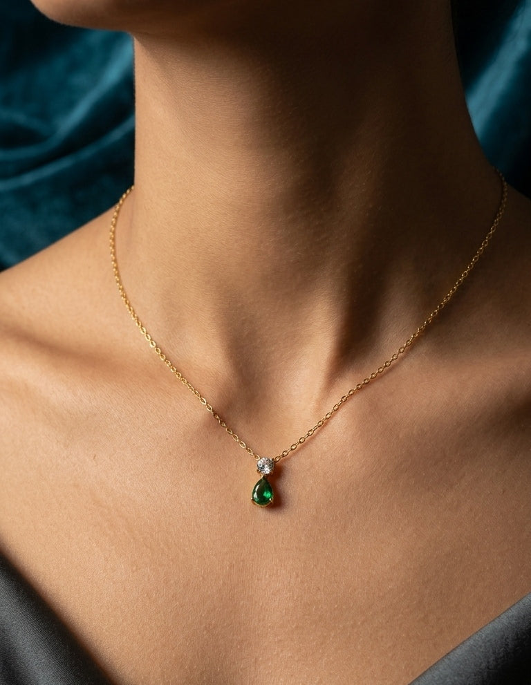 Anti Tarnish Necklace Shiny Emerald Pendant 18K Gold Plated