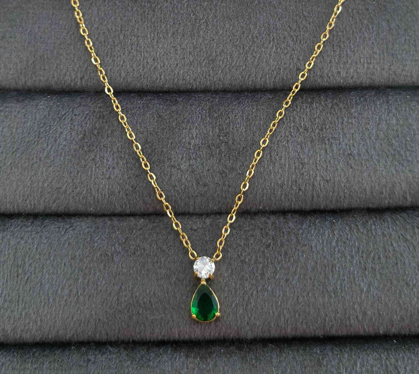 Anti Tarnish Necklace Shiny Emerald Pendant 18K Gold Plated