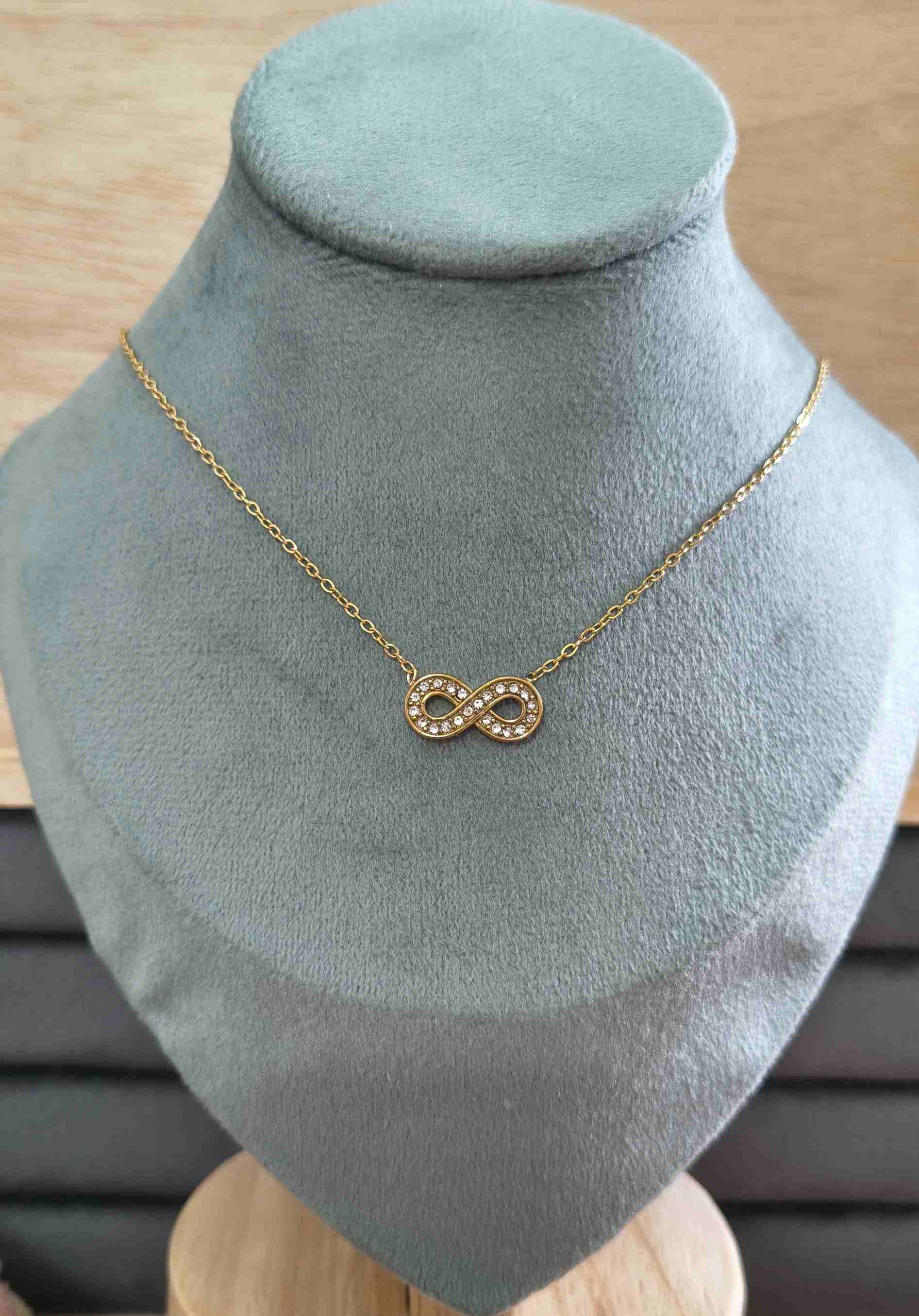 Anti Tarnish Necklace Shiny Infinity Pendant 18K Gold Plated