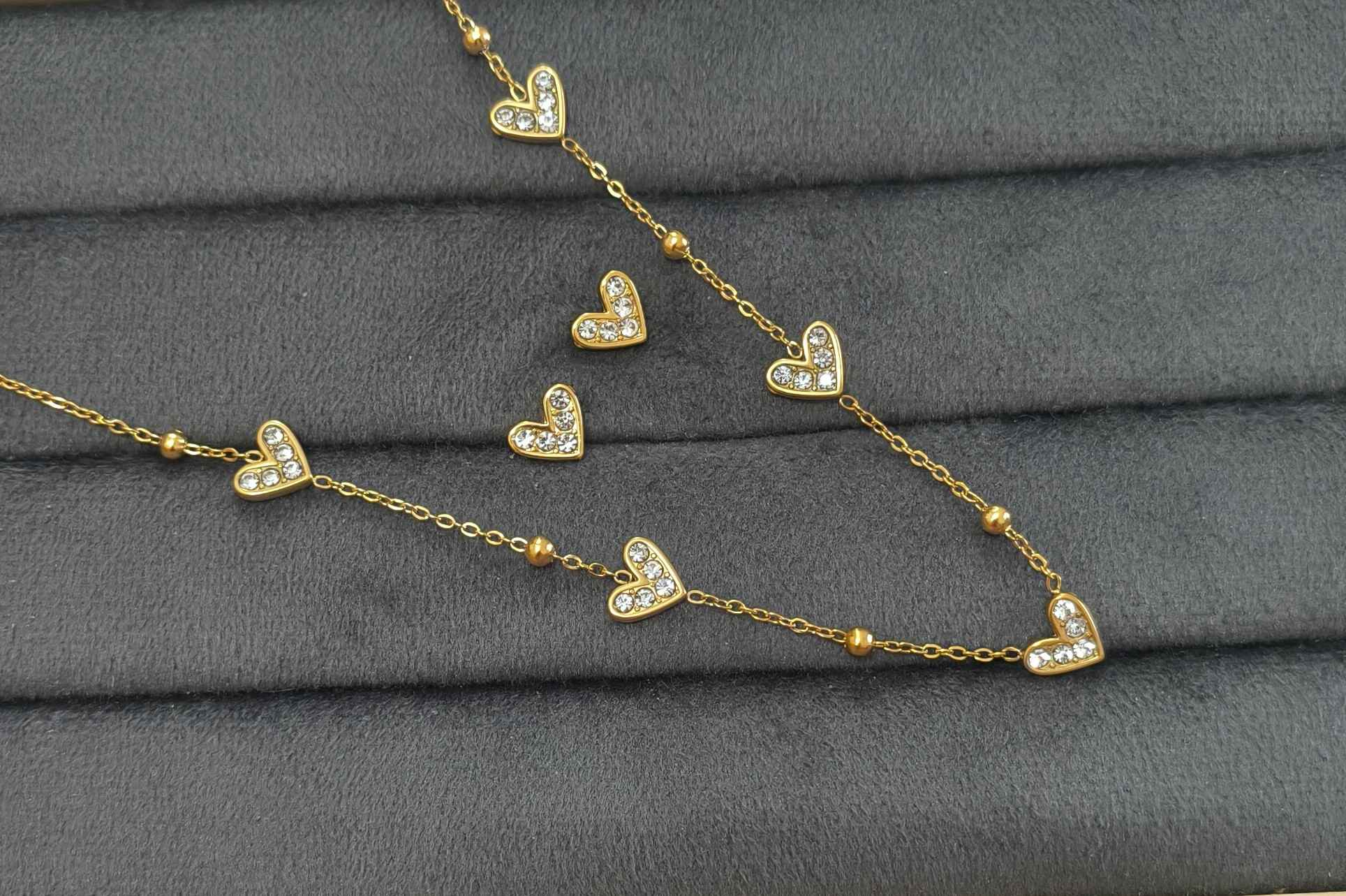 Anti Tarnish Necklace With Earrings Delicate Heart Set