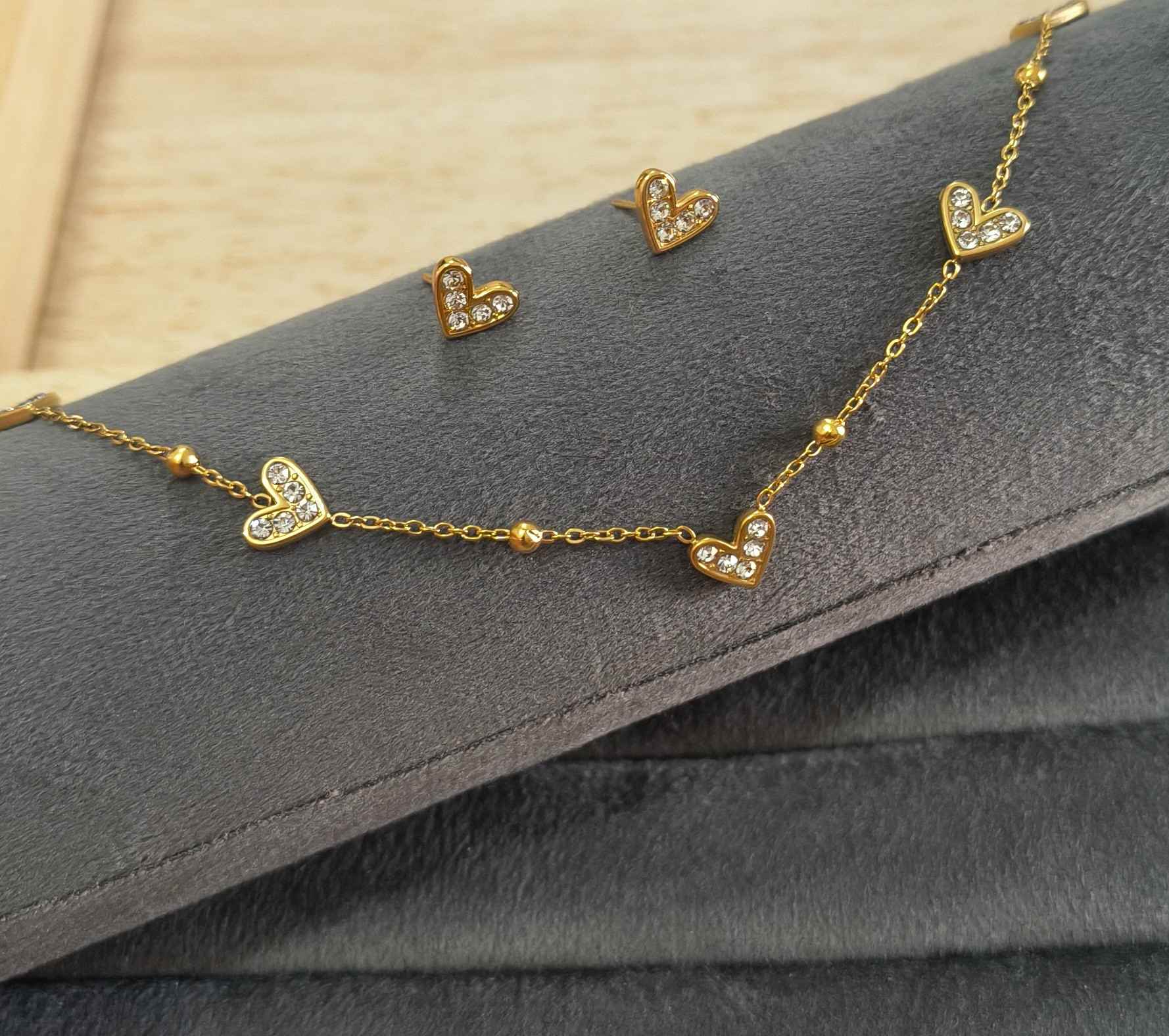 Anti Tarnish Necklace With Earrings Delicate Heart Set