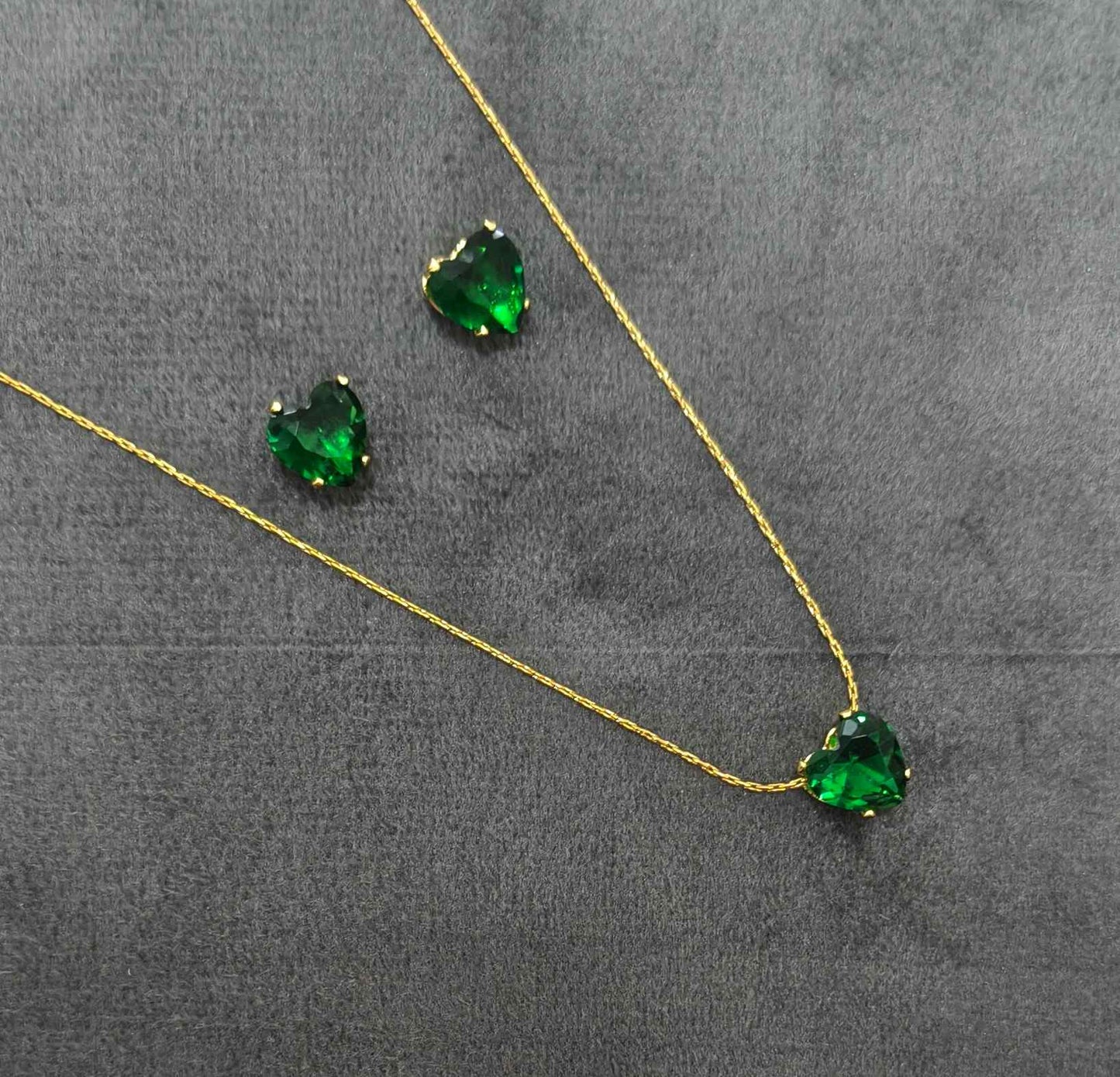 Anti Tarnish Necklace With Earrings Green Heart Stone Set