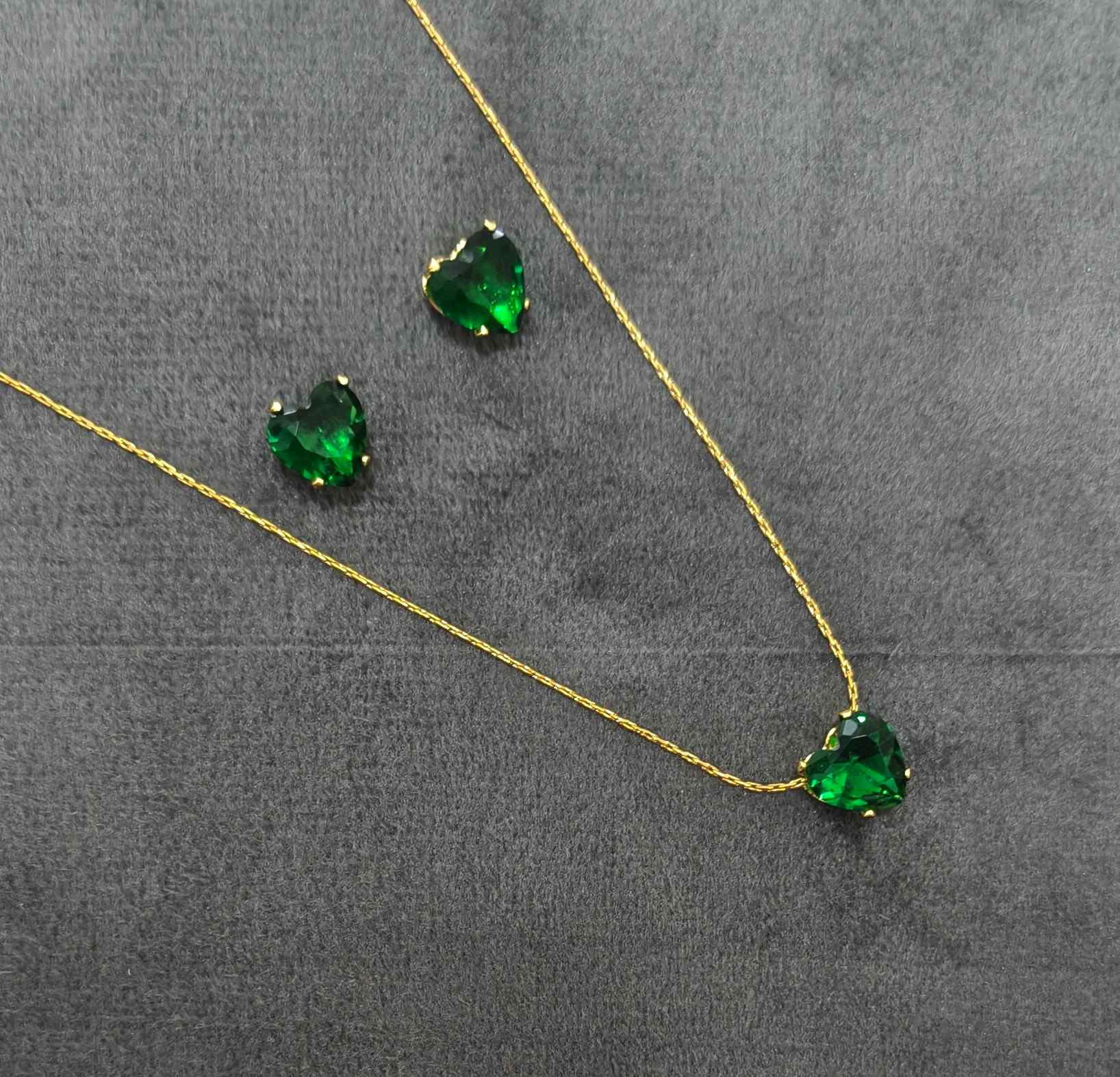 Anti Tarnish Necklace With Earrings Green Heart Stone Set
