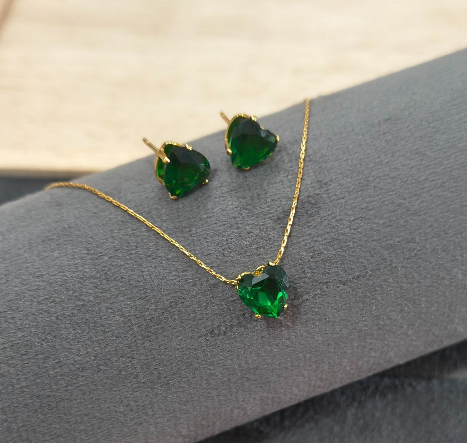 Anti Tarnish Necklace With Earrings Green Heart Stone Set