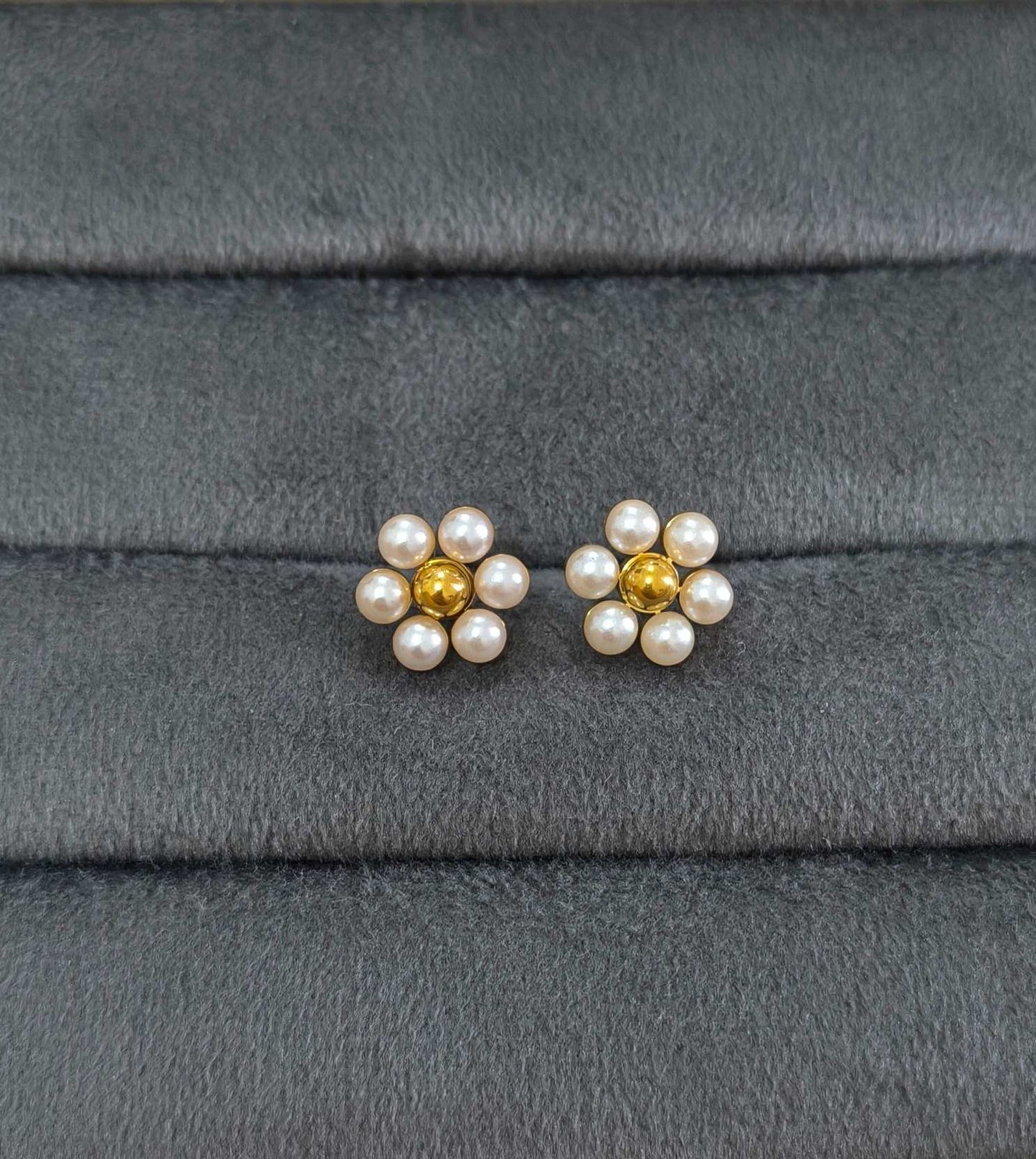 Anti Tarnish Pearl Flower Stud Earrings 18K Gold Plated
