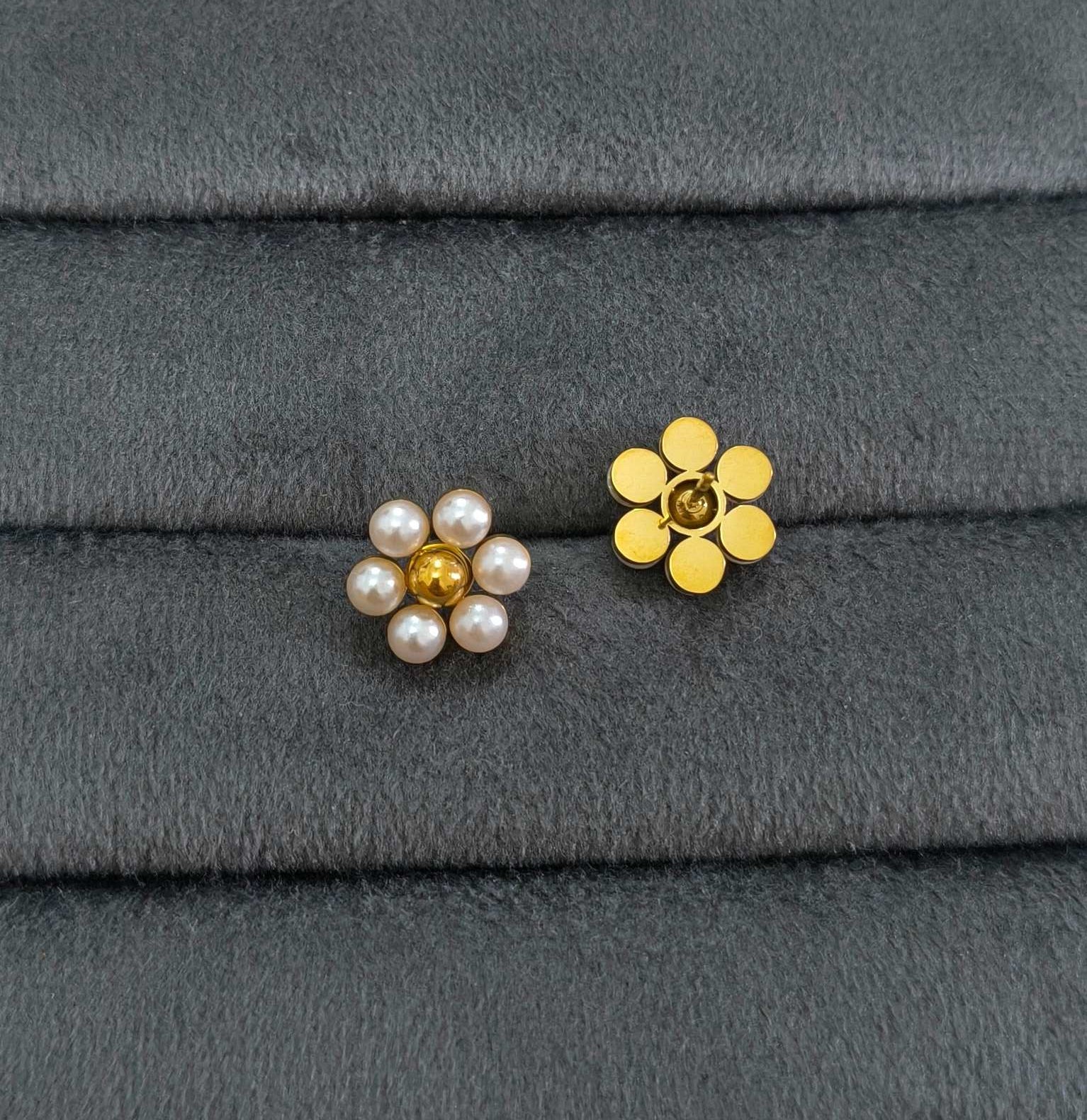 Anti Tarnish Pearl Flower Stud Earrings 18K Gold Plated