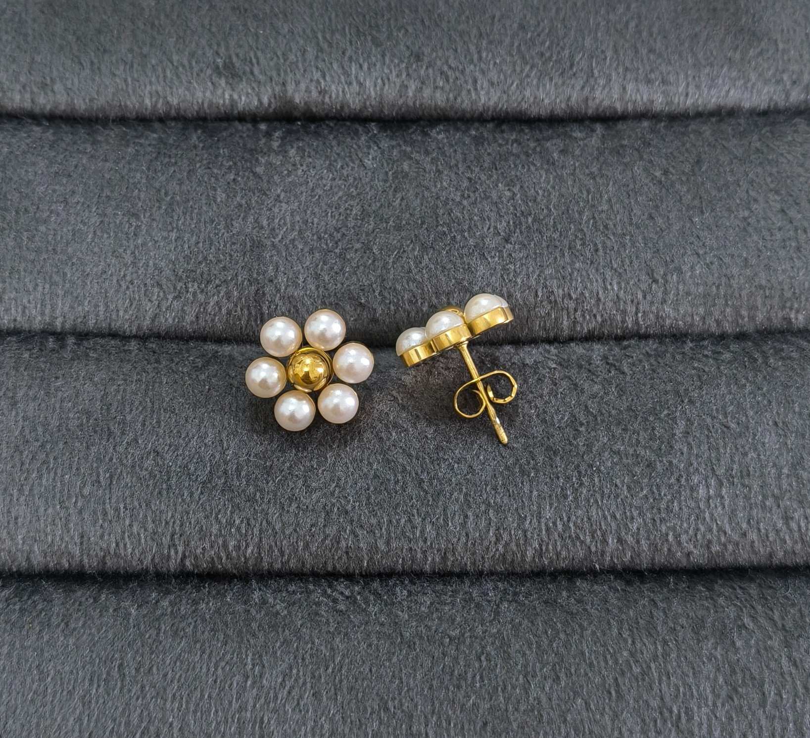 Anti Tarnish Pearl Flower Stud Earrings 18K Gold Plated