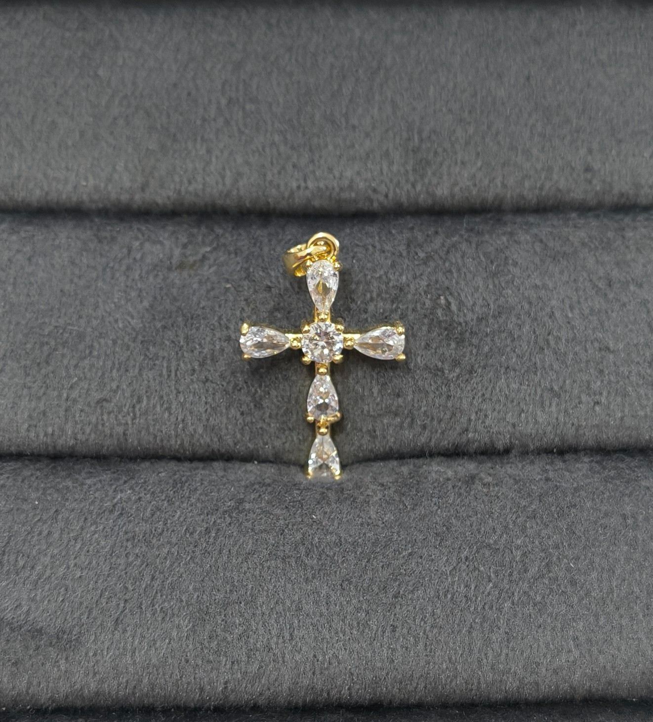 Anti Tarnish Pendant Teardrop Zircon Cross 18K Gold Plated